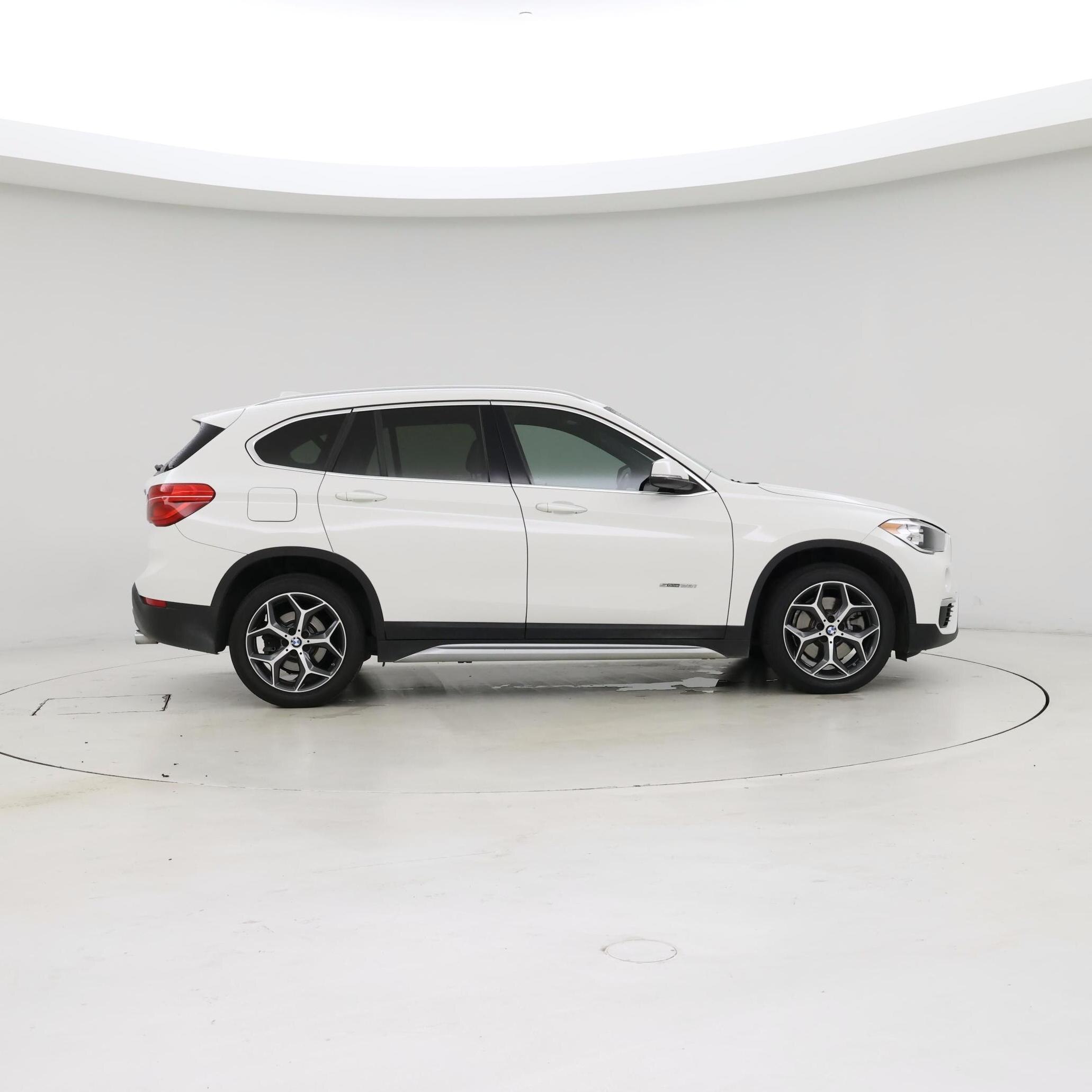 Thumbnail: 2018 BMW X1 - 7