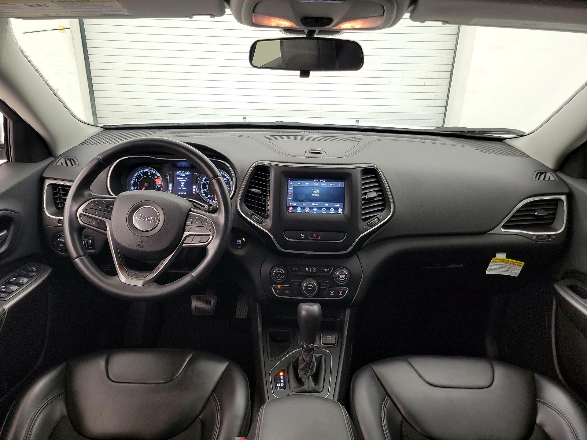 Thumbnail: 2019 Jeep Cherokee - 9