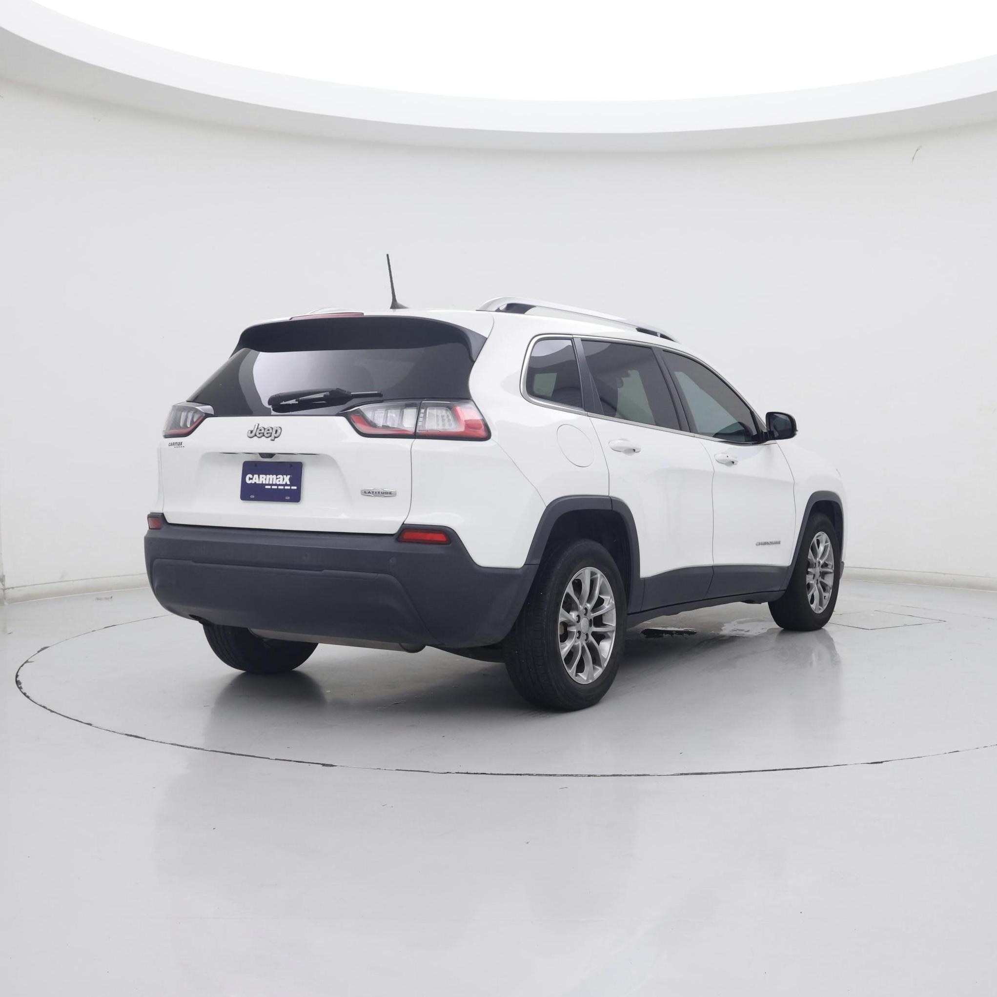 Thumbnail: 2019 Jeep Cherokee - 8