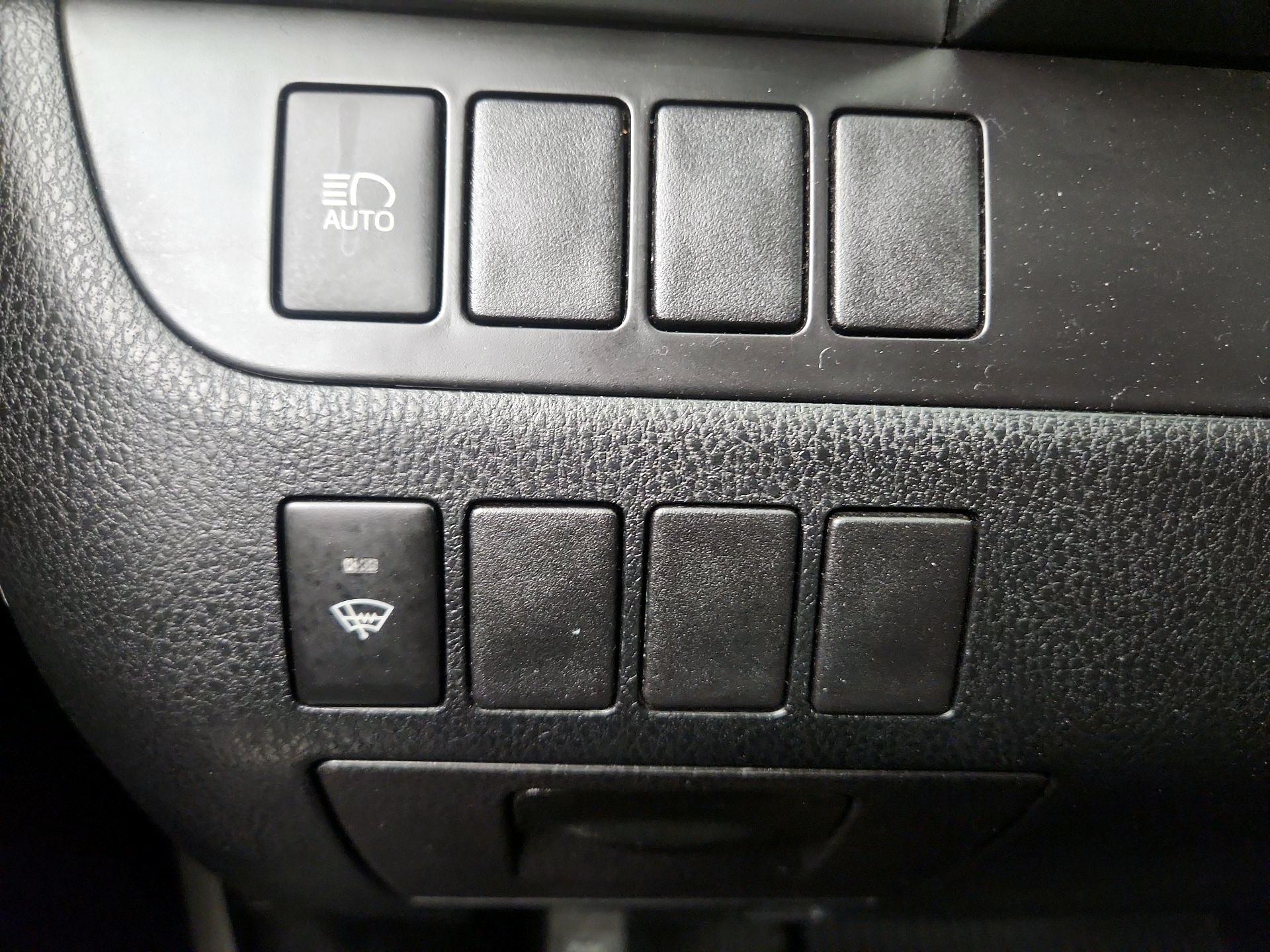 Thumbnail: 2019 Toyota Highlander - 13