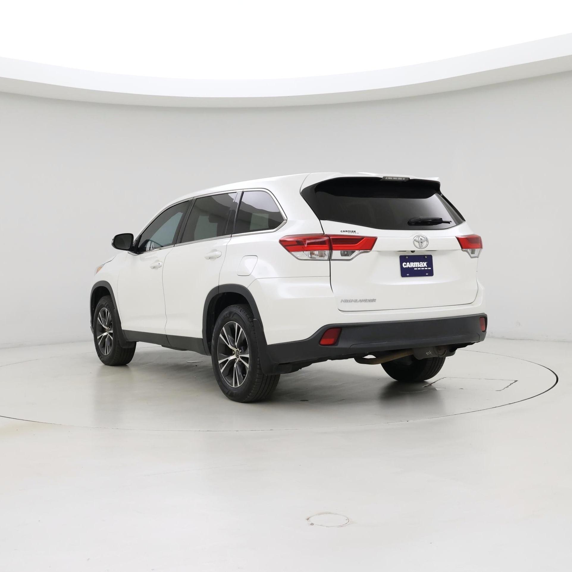 Thumbnail: 2019 Toyota Highlander - 2
