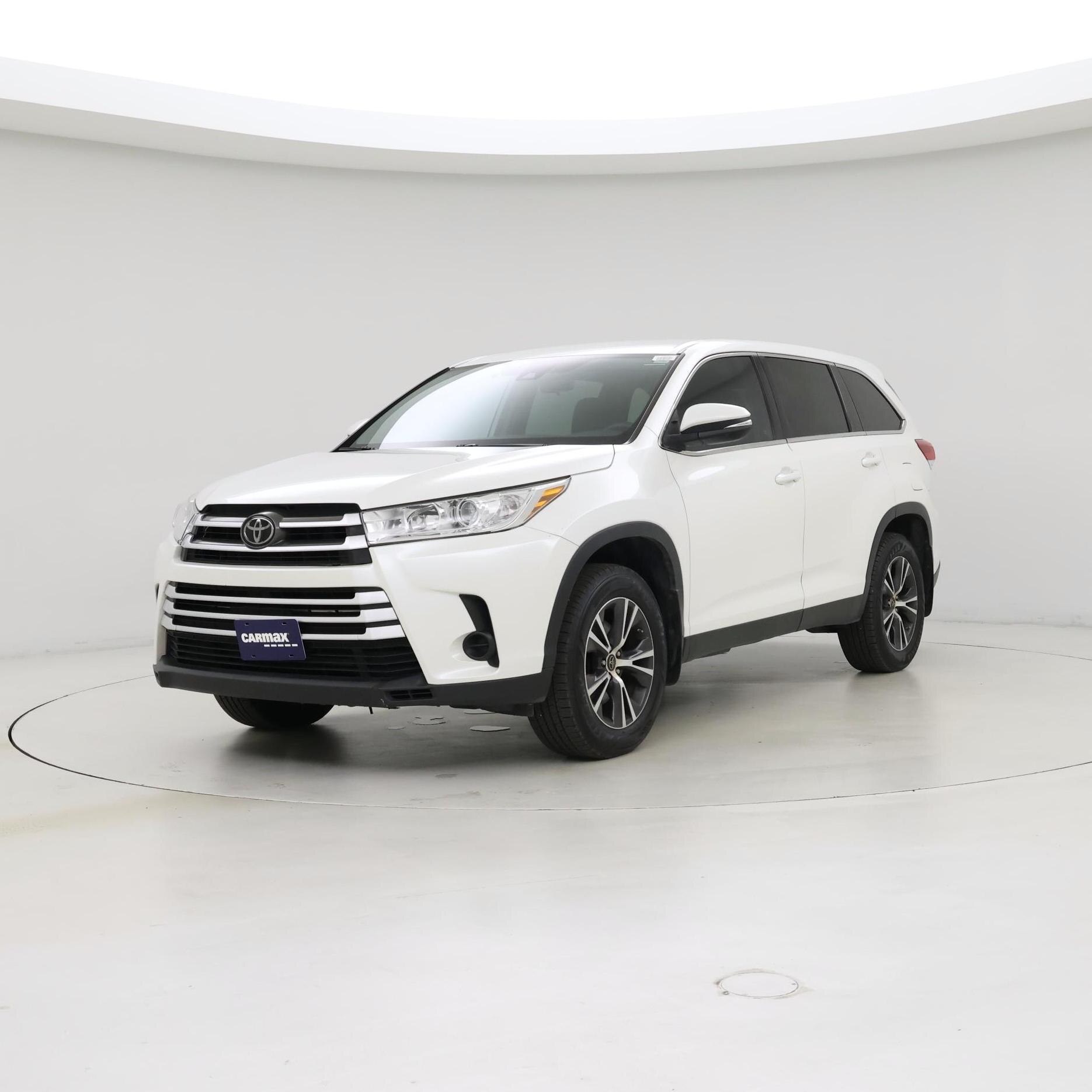 Thumbnail: 2019 Toyota Highlander - 4