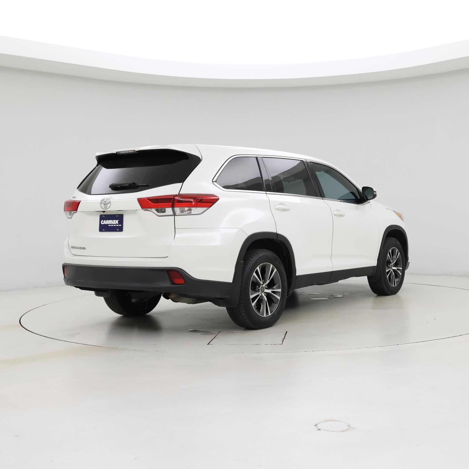 Thumbnail: 2019 Toyota Highlander - 8