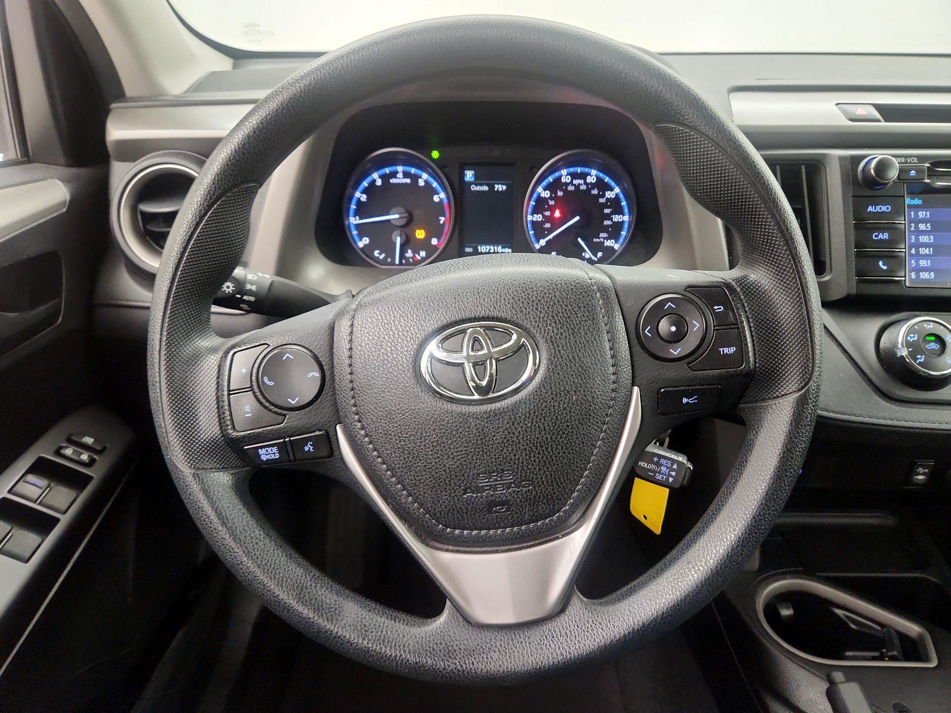 Thumbnail: 2017 Toyota RAV4 - 10