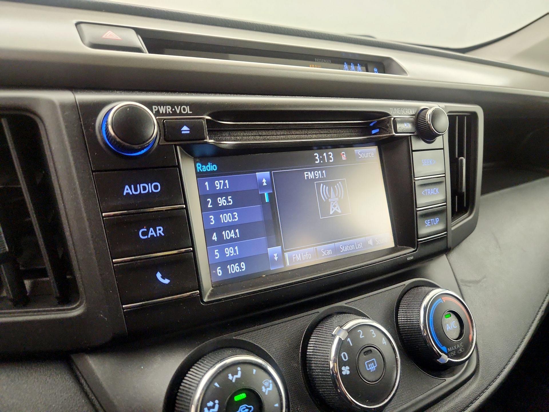 Thumbnail: 2017 Toyota RAV4 - 15