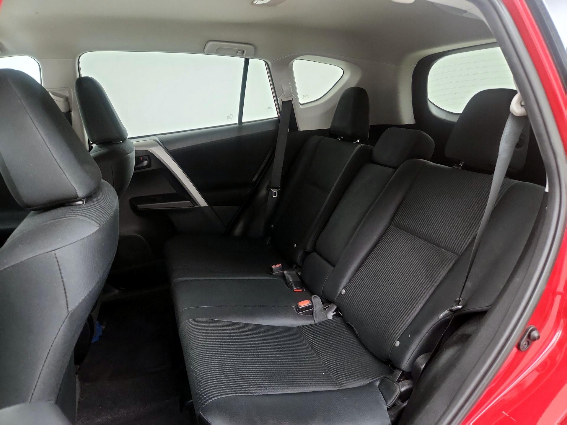 Thumbnail: 2017 Toyota RAV4 - 18