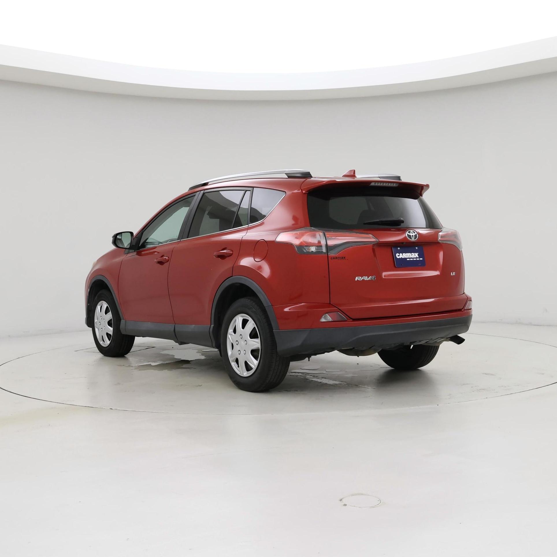 Thumbnail: 2017 Toyota RAV4 - 2
