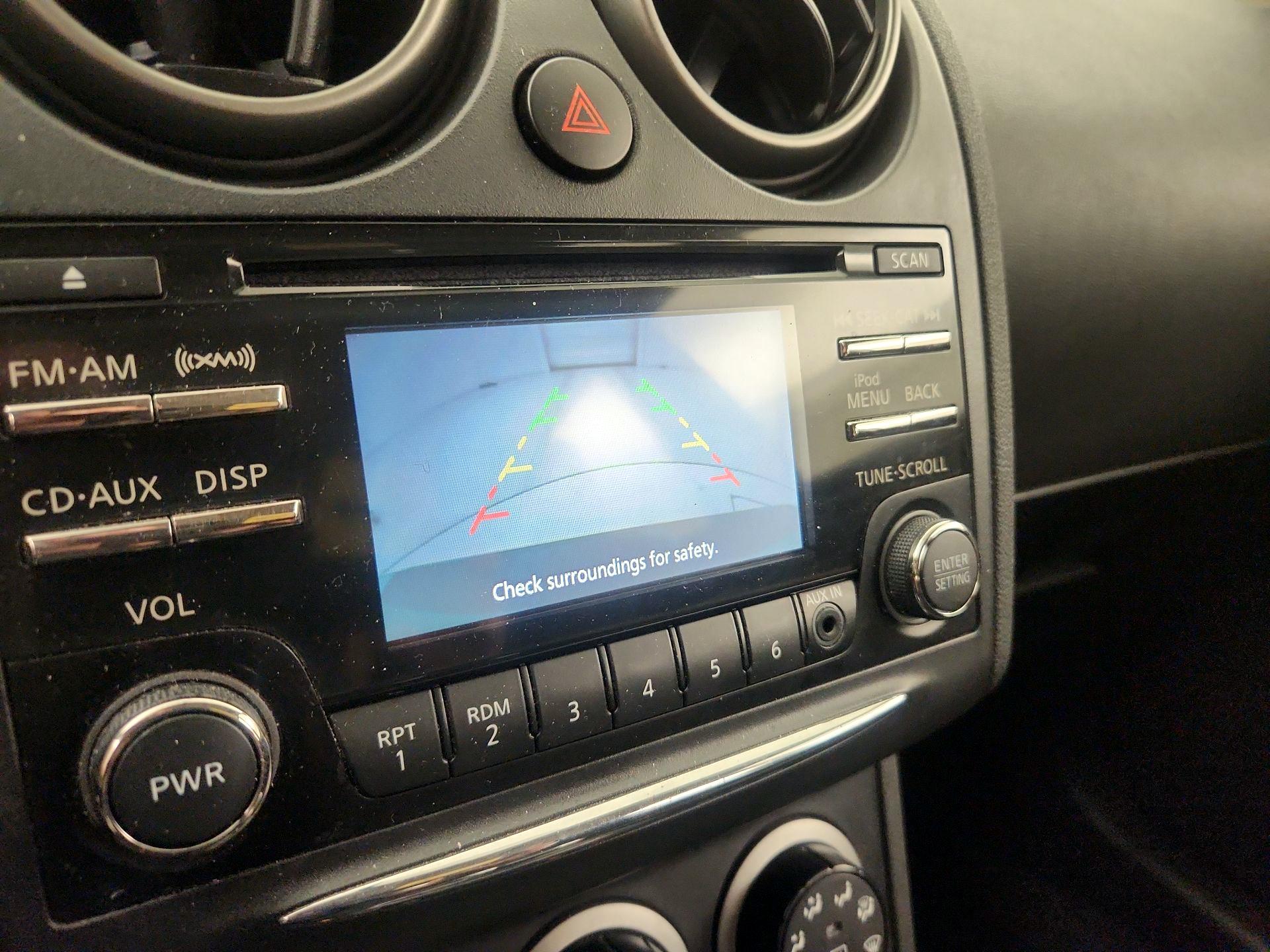 Thumbnail: 2015 Nissan Rogue - 14