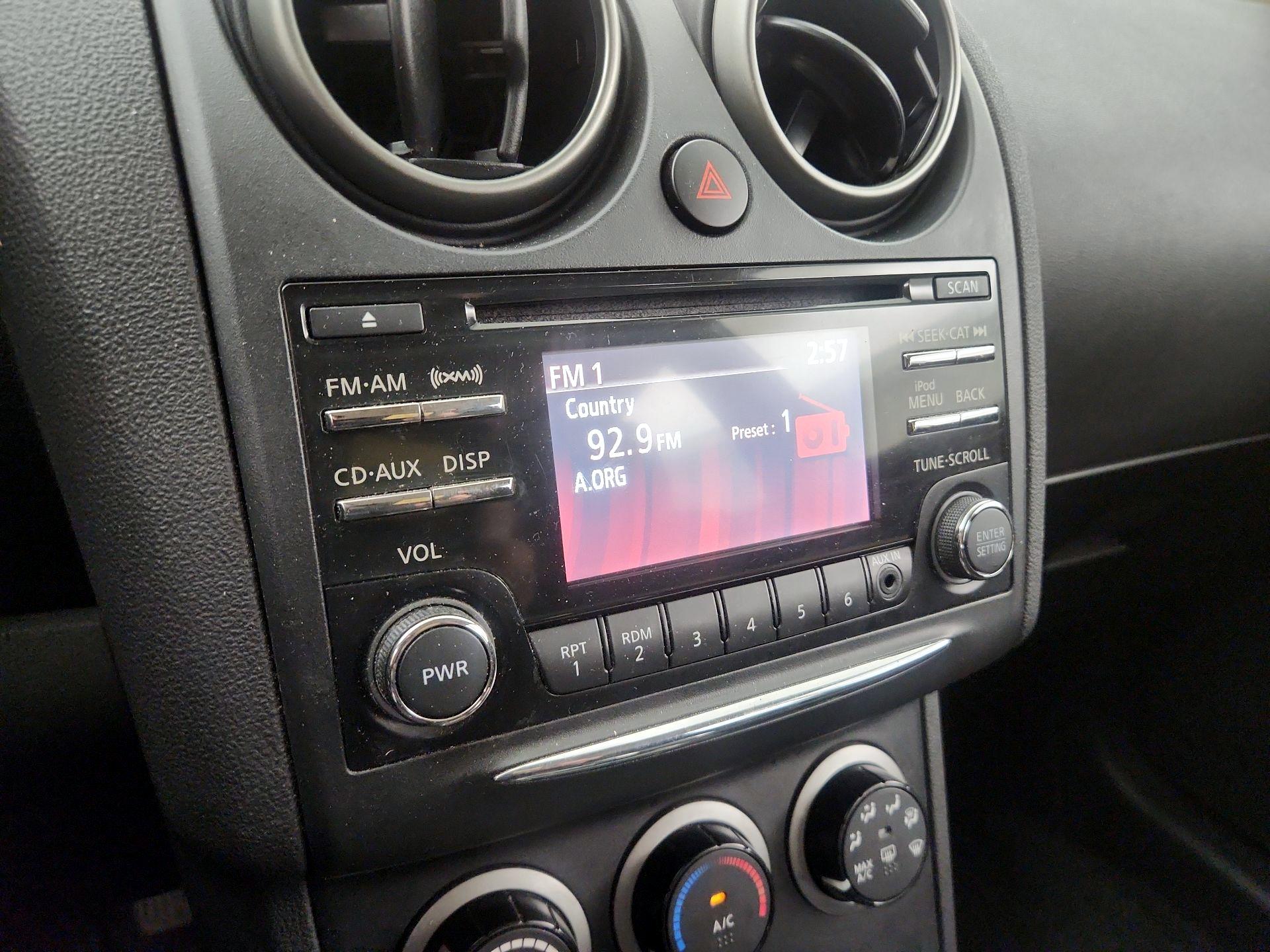 Thumbnail: 2015 Nissan Rogue - 15