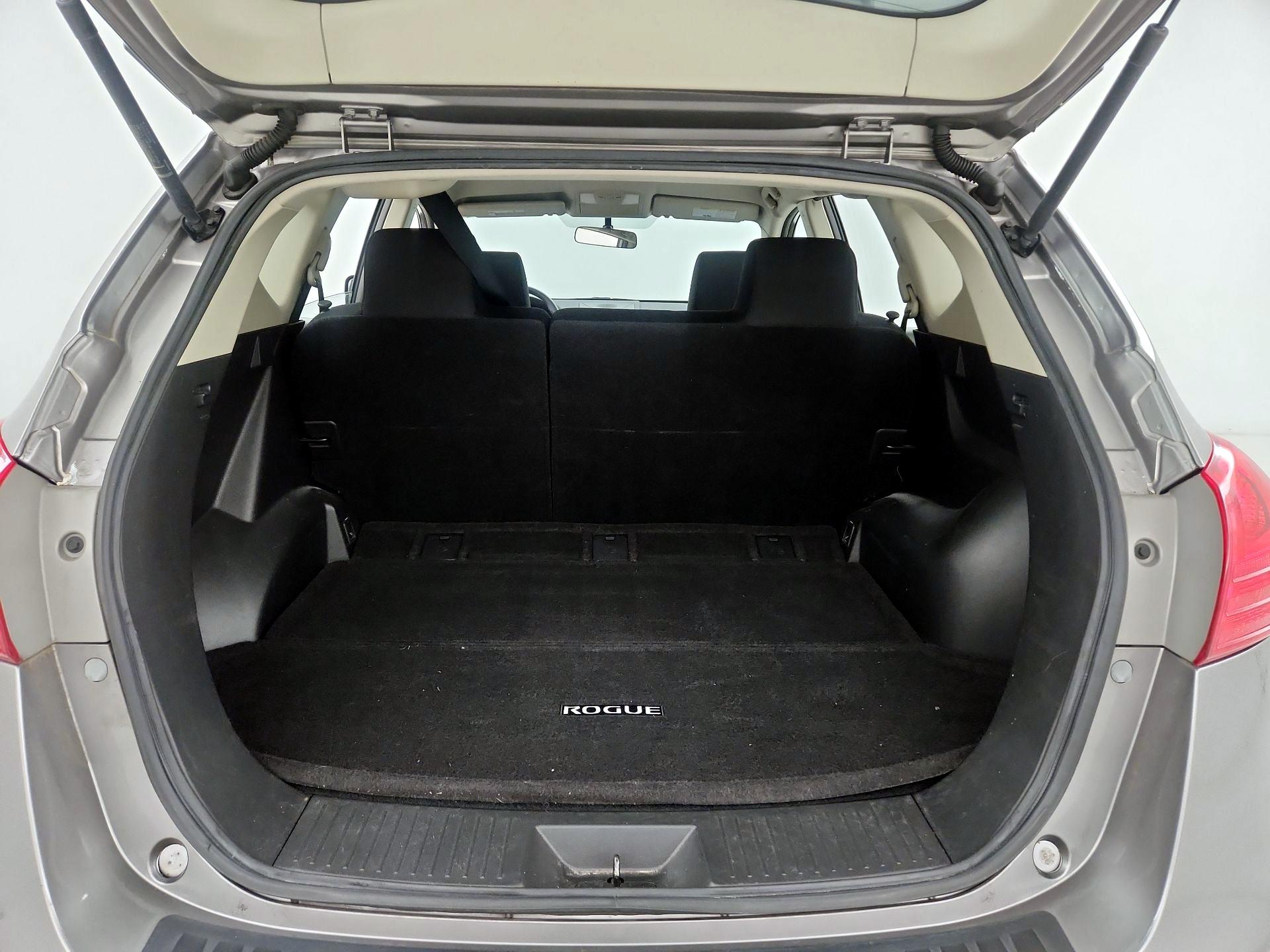 Thumbnail: 2015 Nissan Rogue - 19