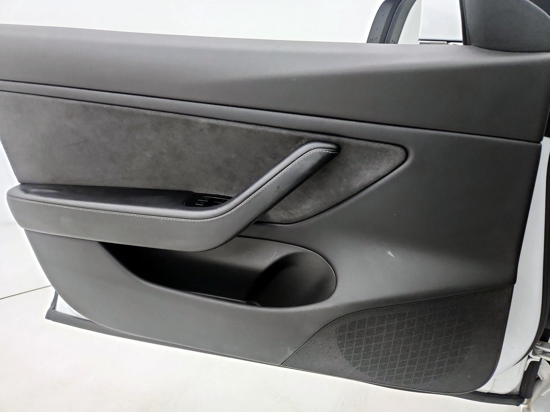 Thumbnail: 2019 Tesla Model 3 - 12