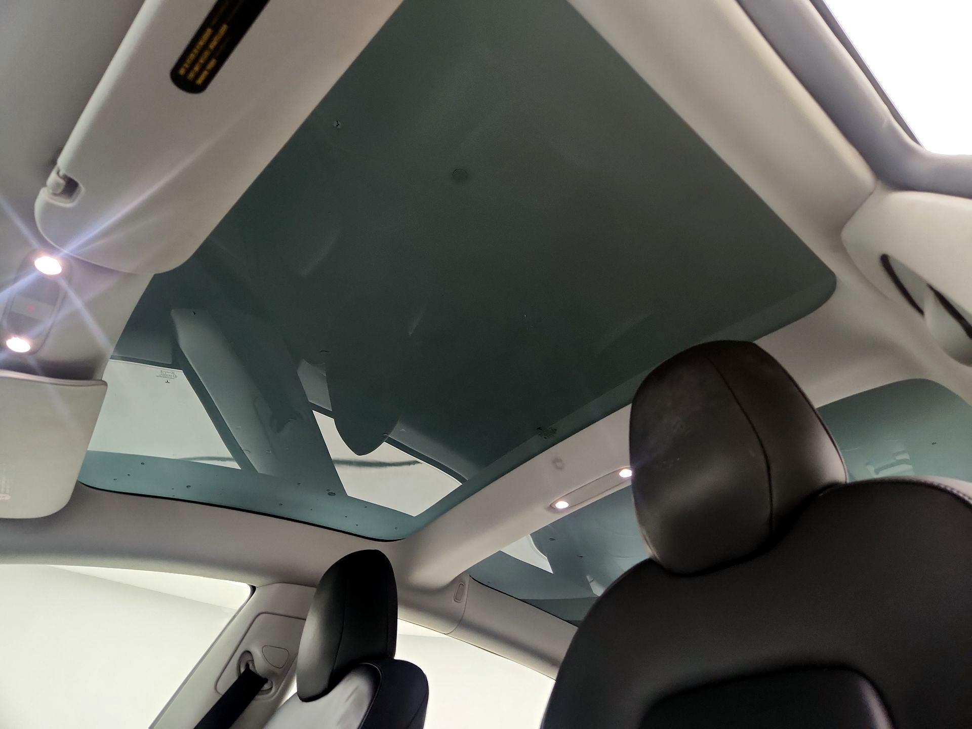 Thumbnail: 2019 Tesla Model 3 - 18