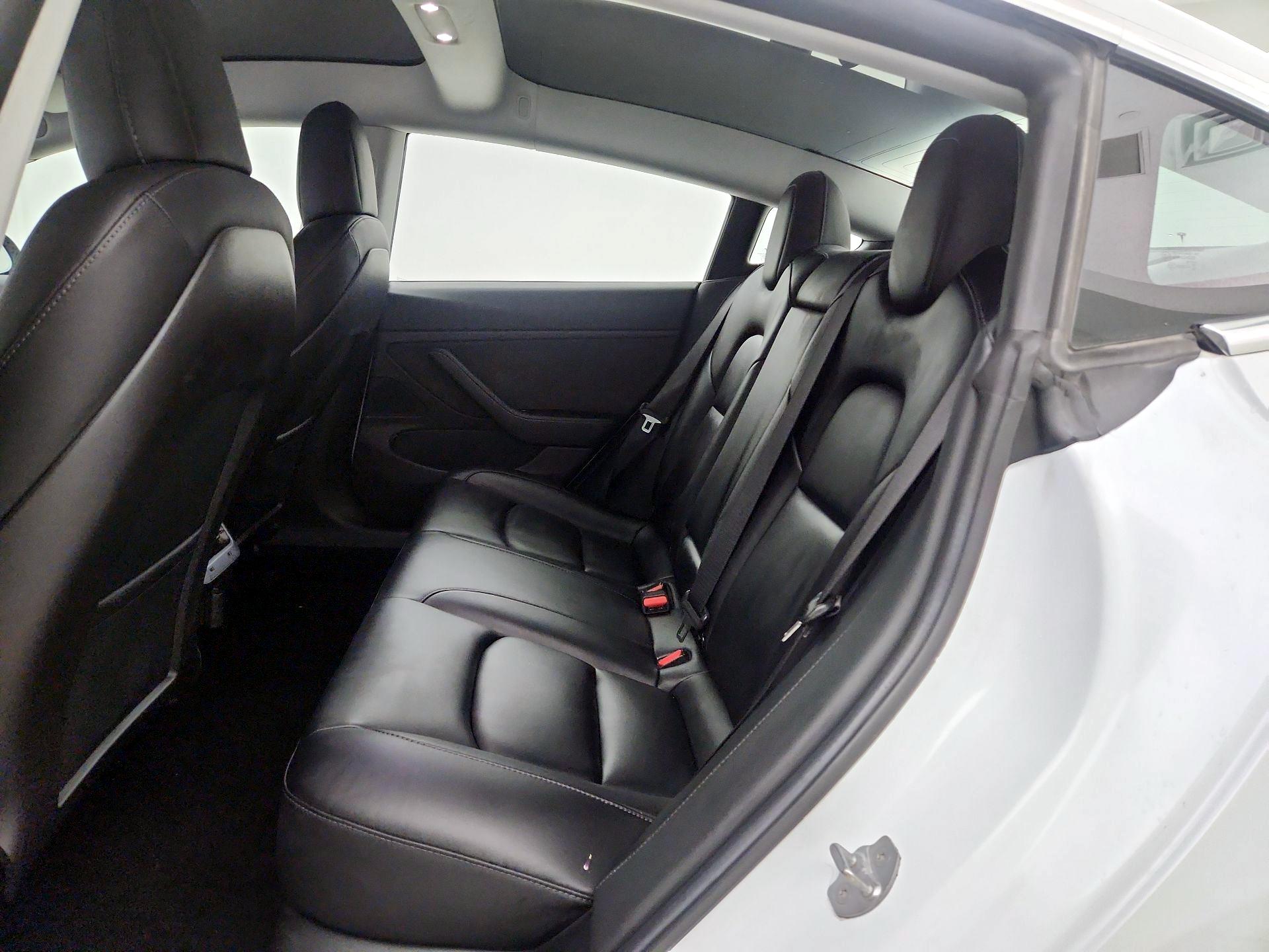 Thumbnail: 2019 Tesla Model 3 - 19