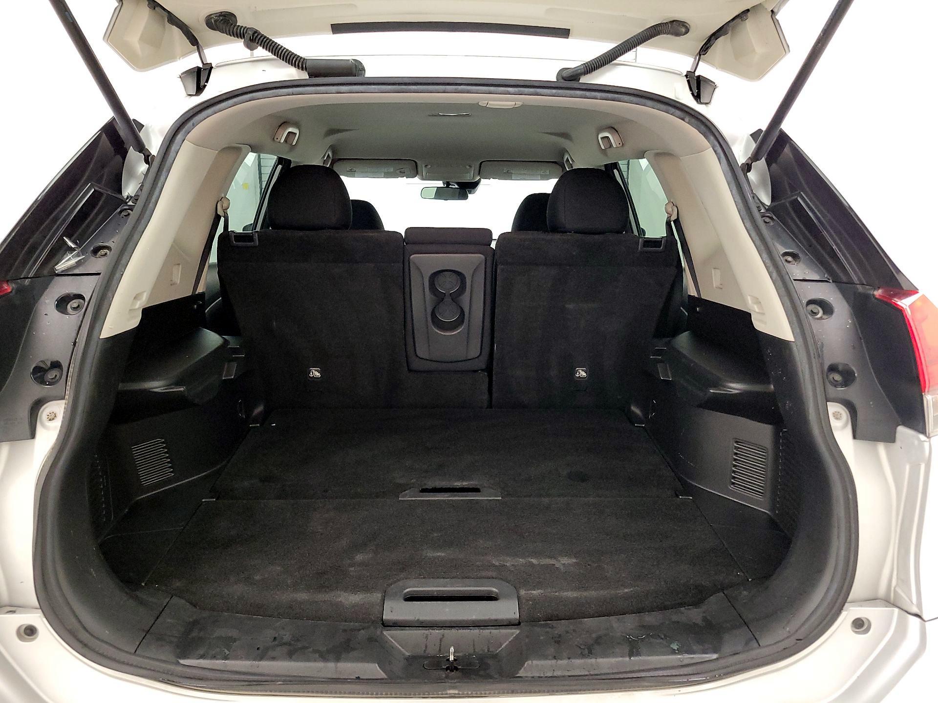 Thumbnail: 2019 Nissan Rogue - 20