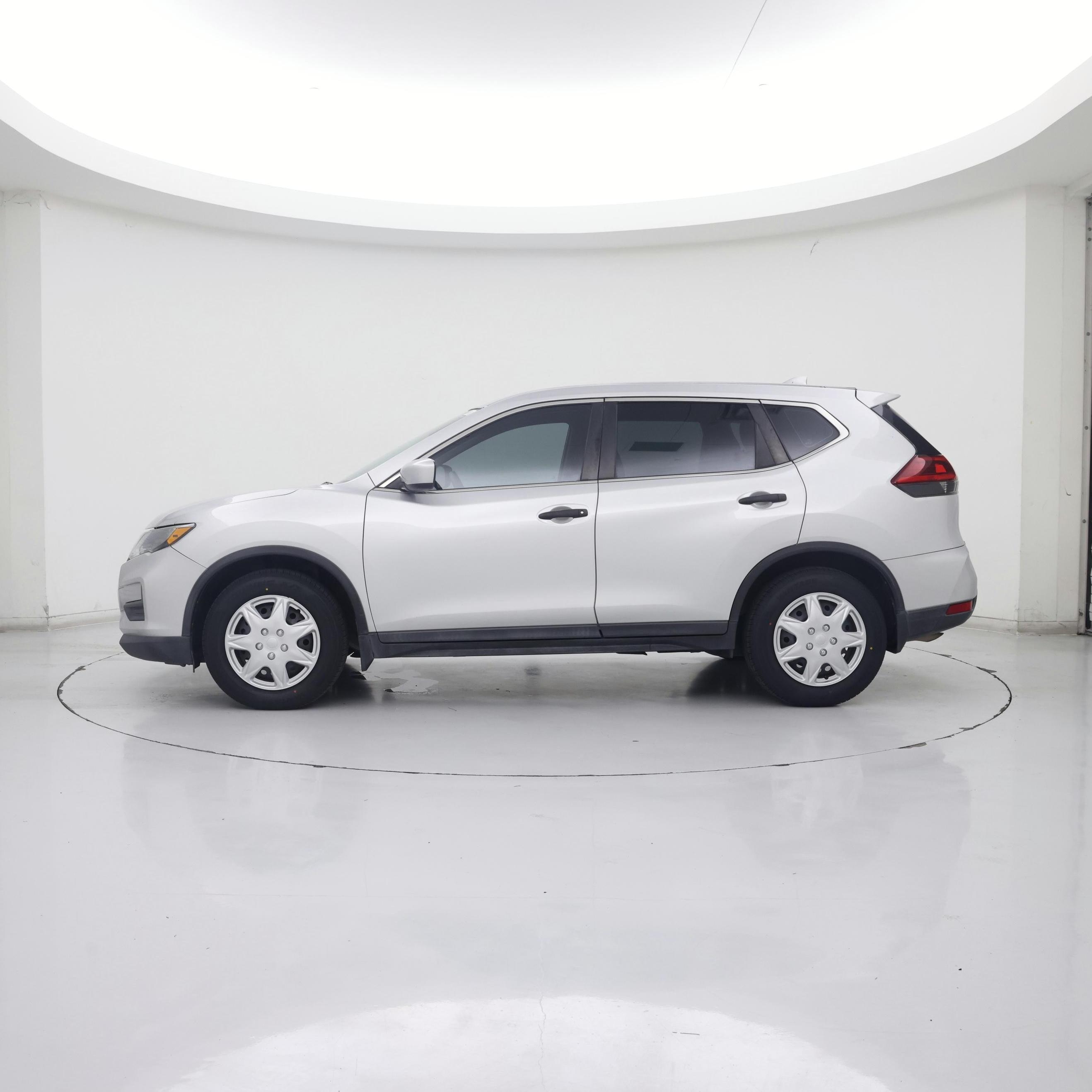 Thumbnail: 2019 Nissan Rogue - 3