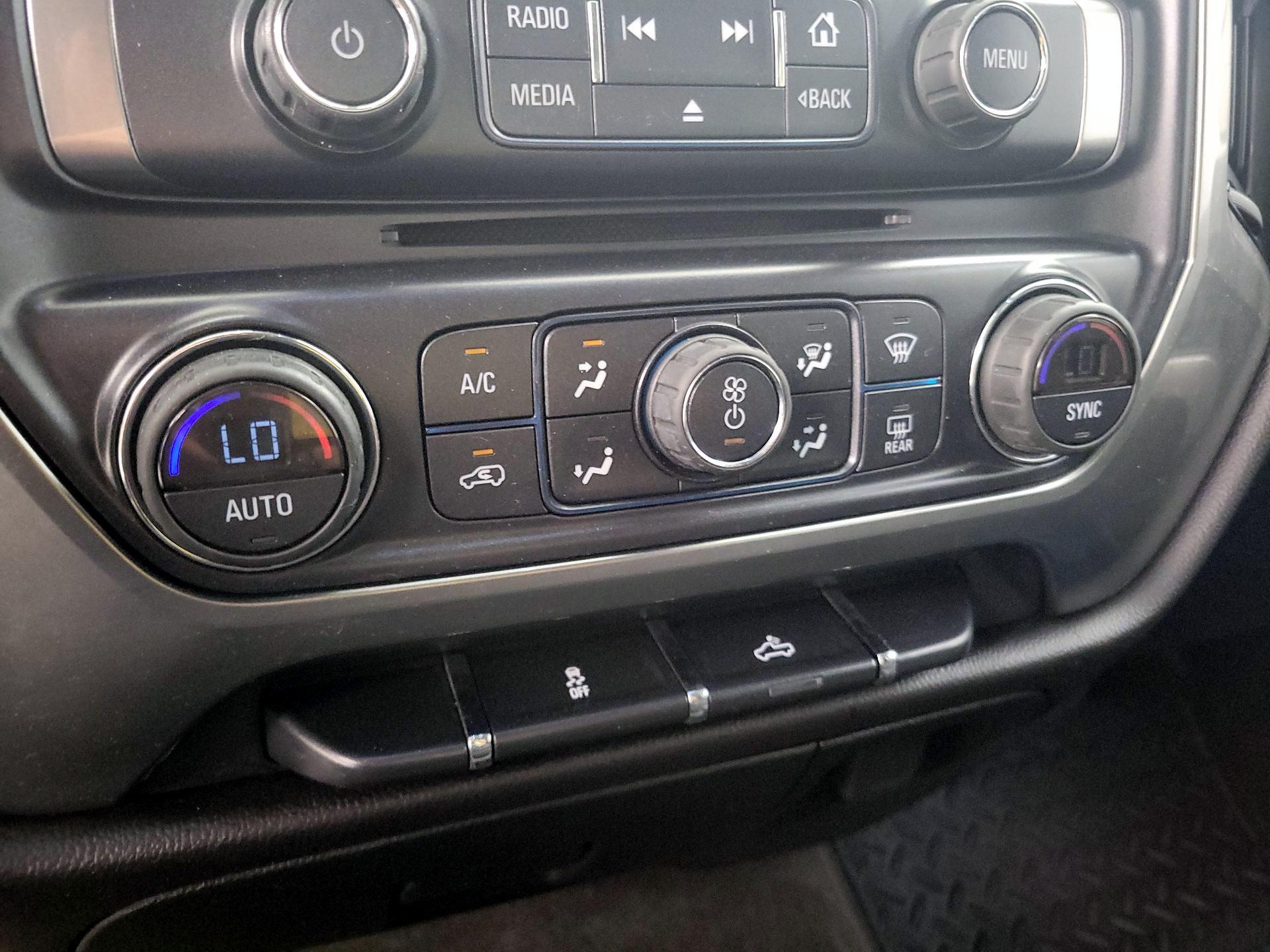 Thumbnail: 2016 Chevrolet Silverado 1500 - 16