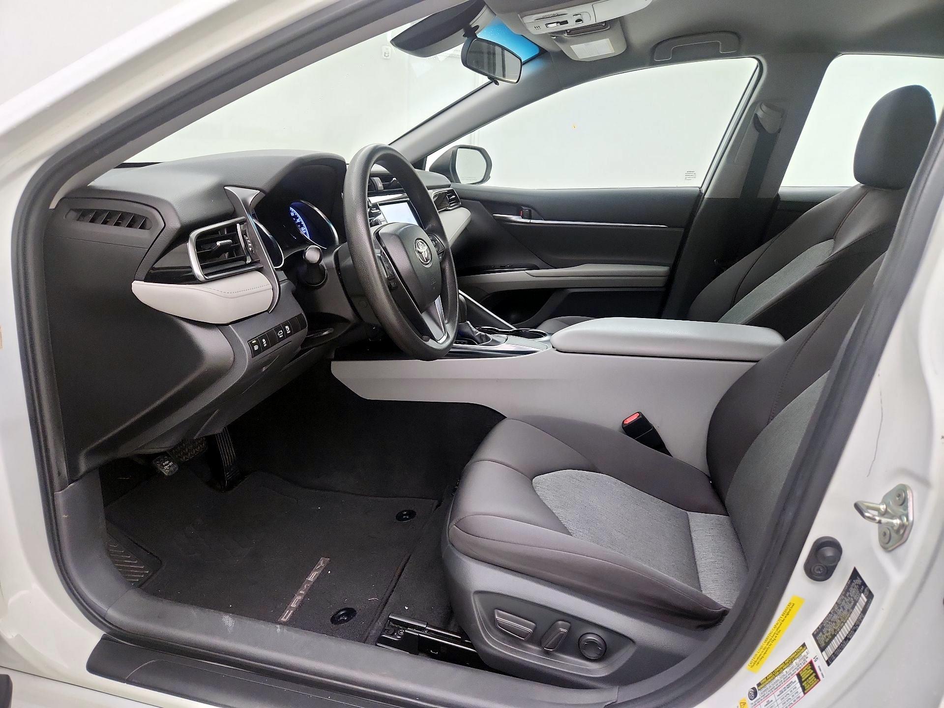 Thumbnail: 2019 Toyota Camry - 11
