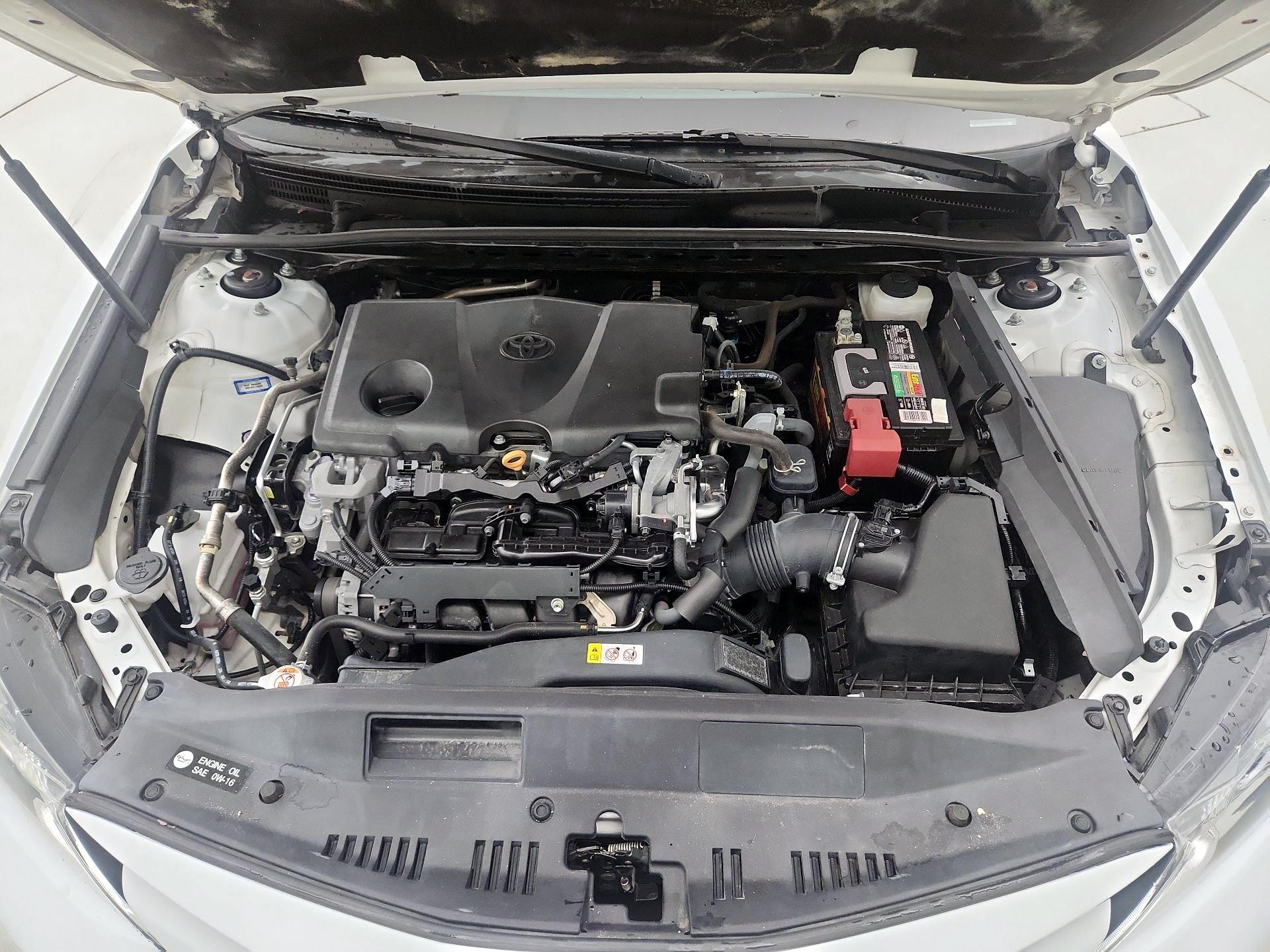 Thumbnail: 2019 Toyota Camry - 18