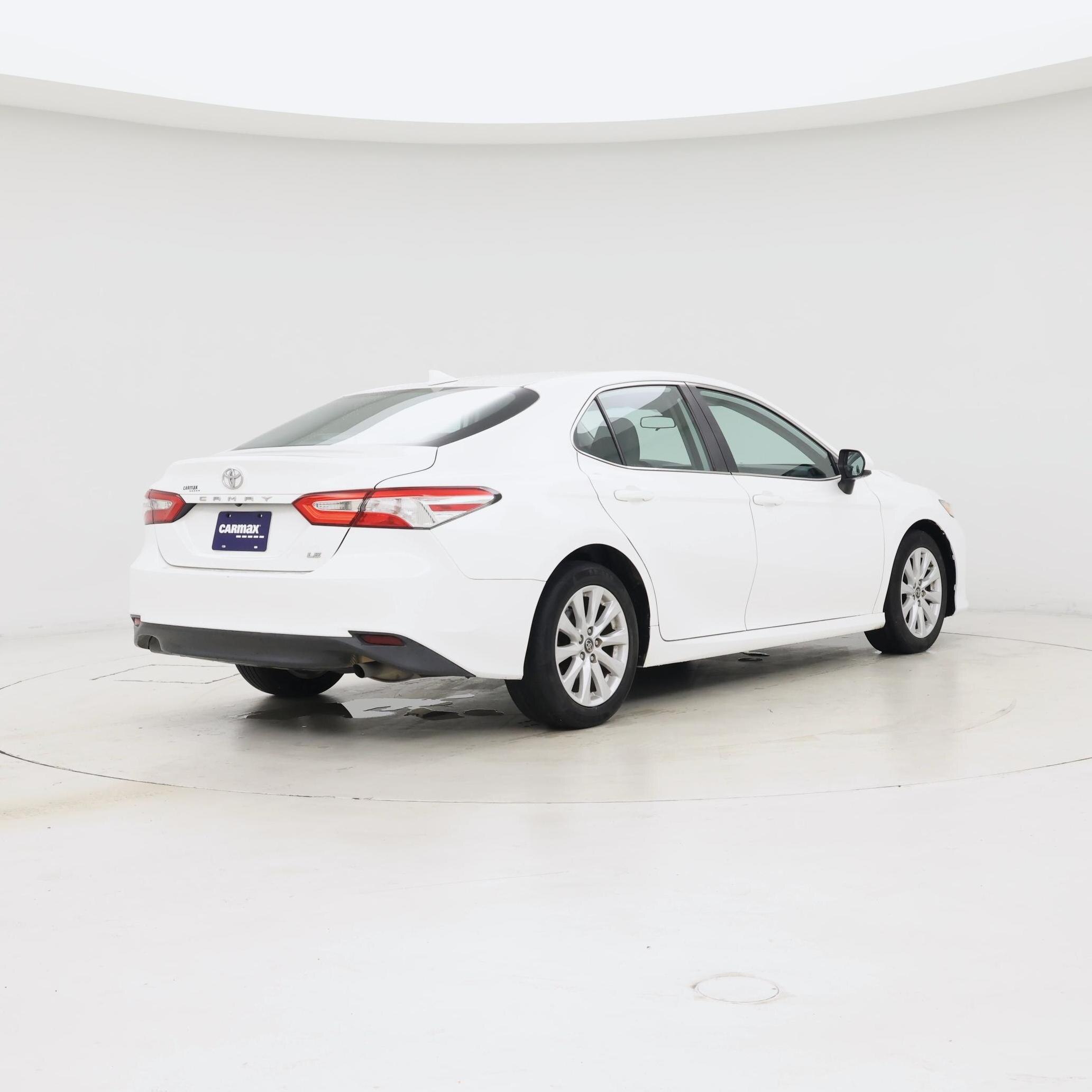 Thumbnail: 2019 Toyota Camry - 8