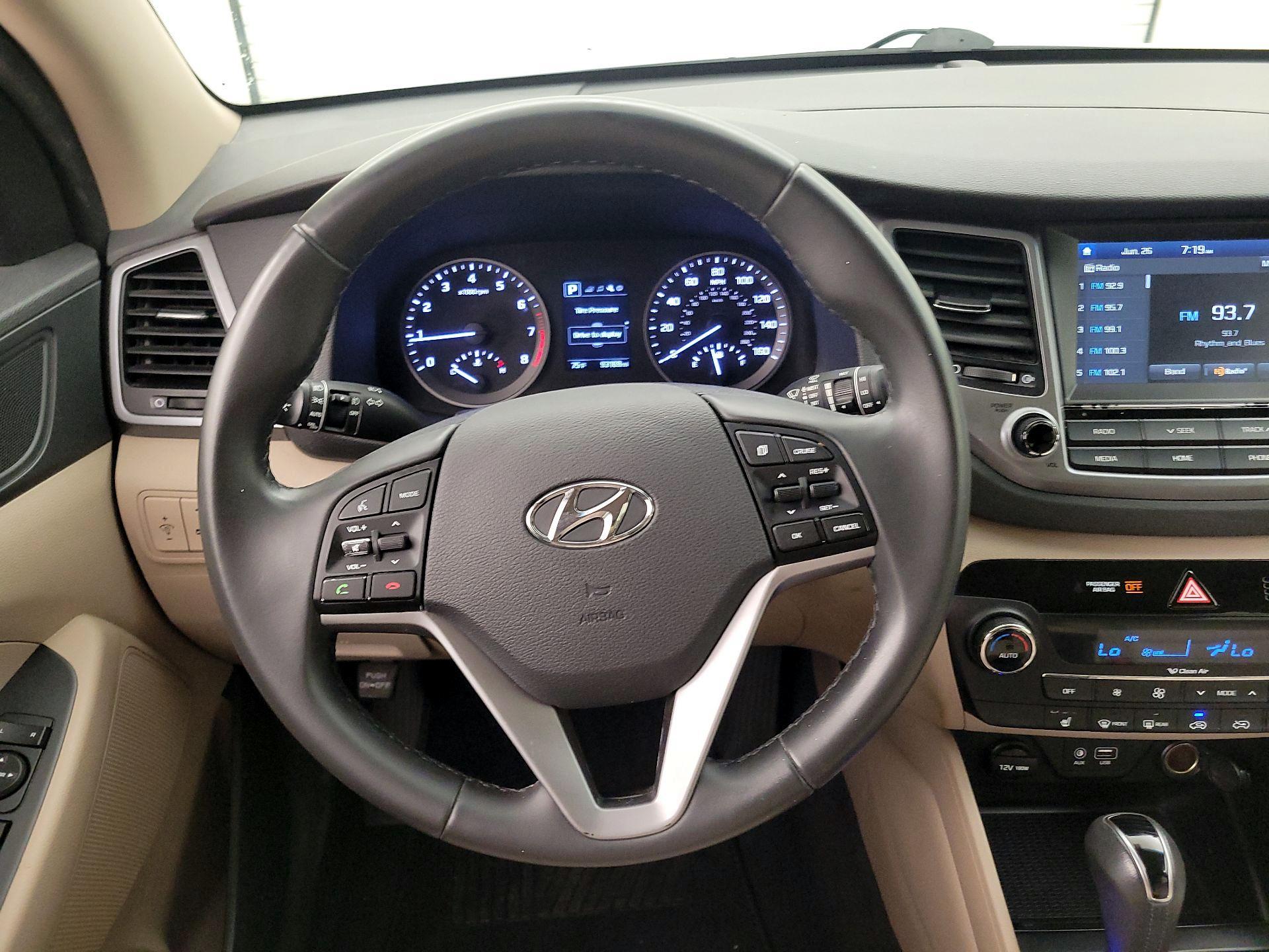 Thumbnail: 2018 Hyundai Tucson - 10