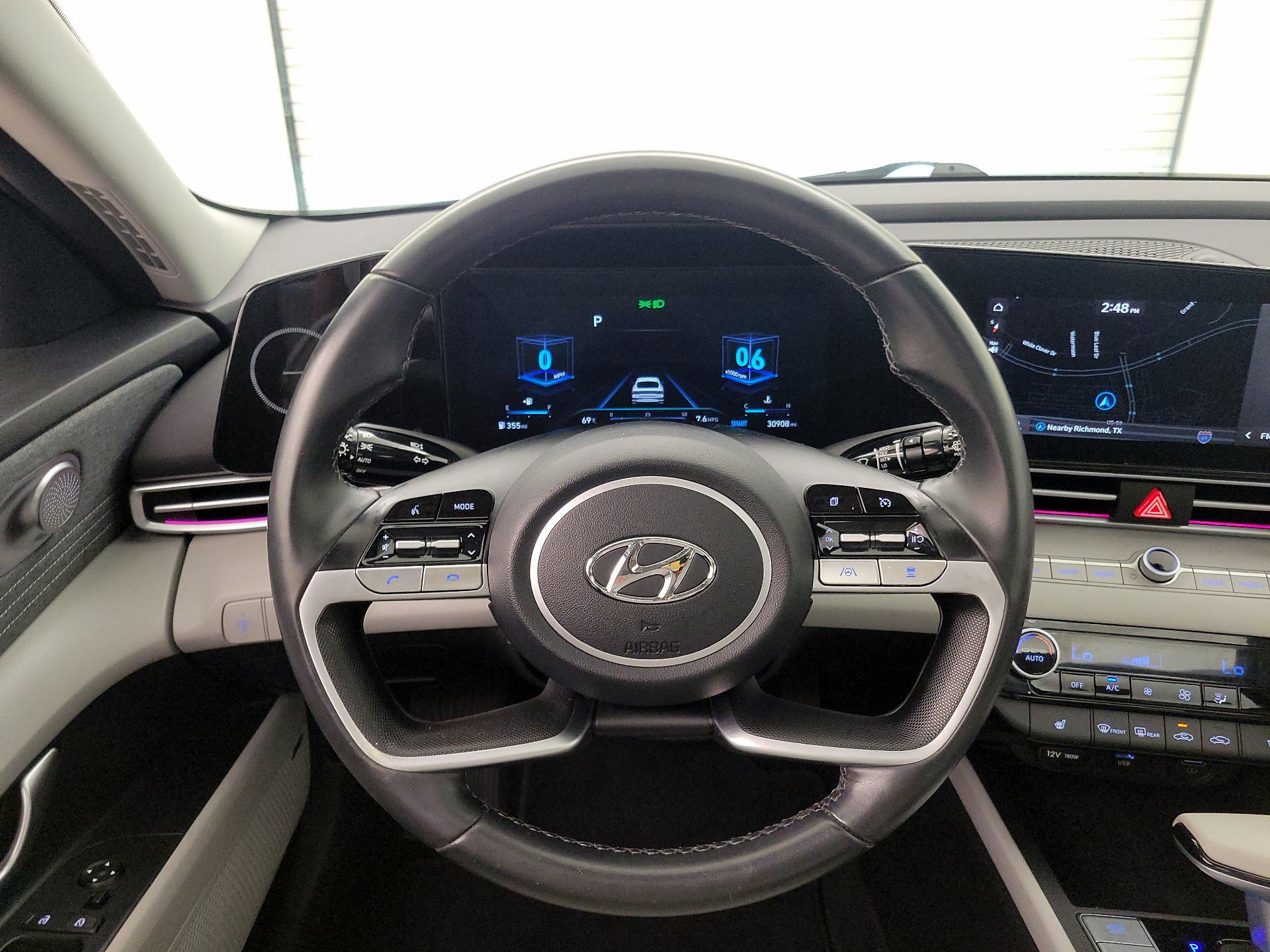 Thumbnail: 2023 Hyundai Elantra - 10