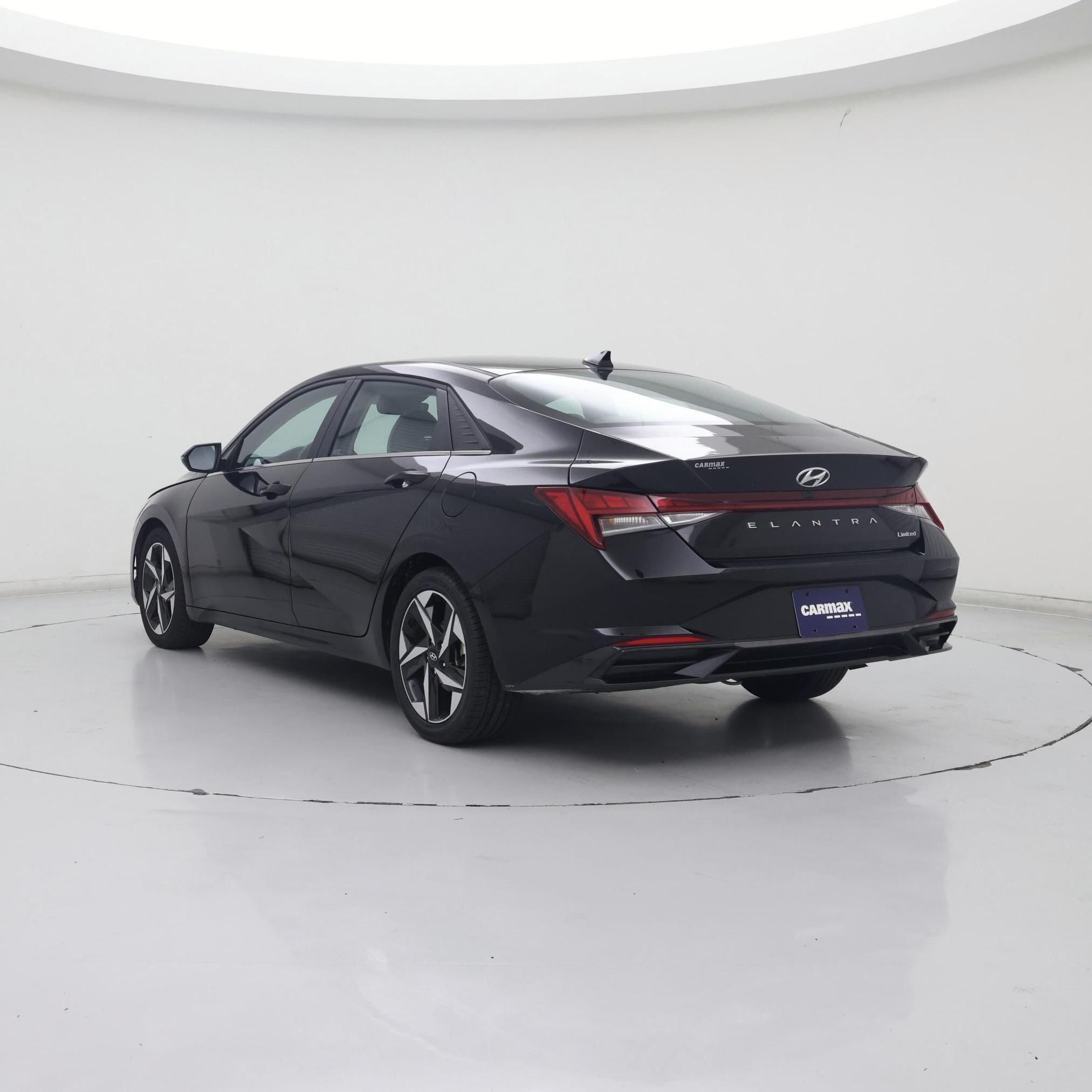 Thumbnail: 2023 Hyundai Elantra - 2
