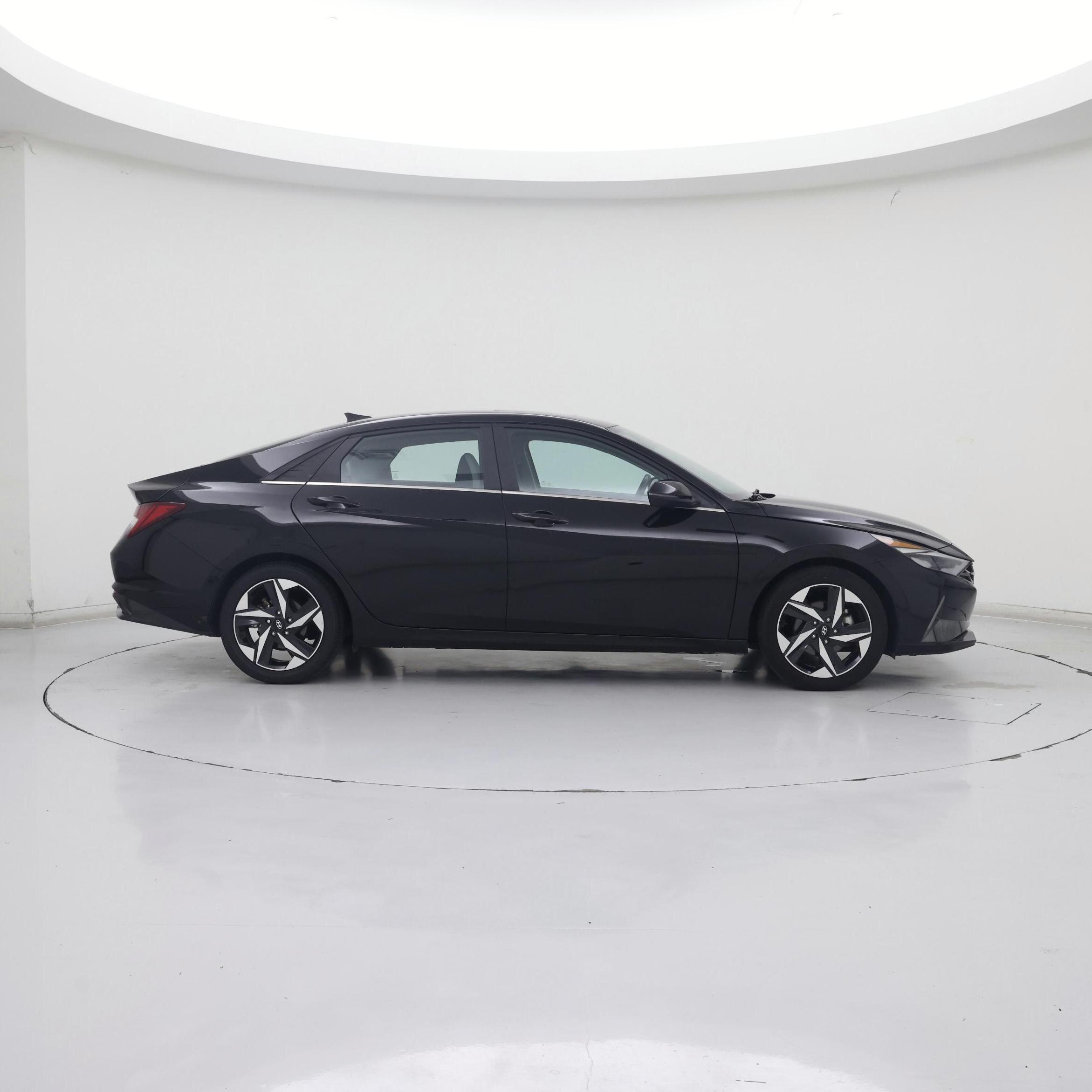 Thumbnail: 2023 Hyundai Elantra - 7