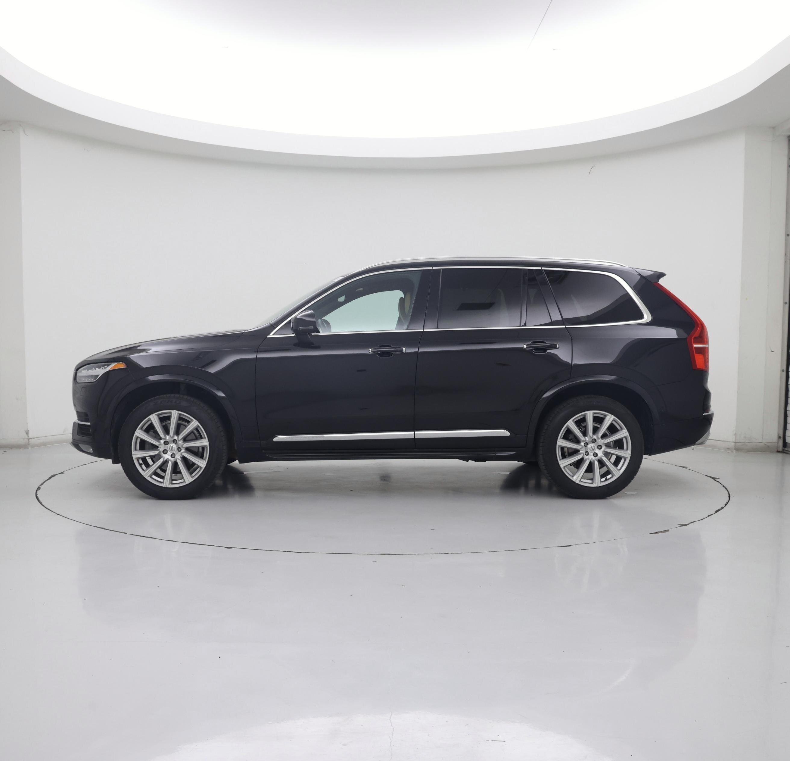 Thumbnail: 2017 Volvo XC90 - 3