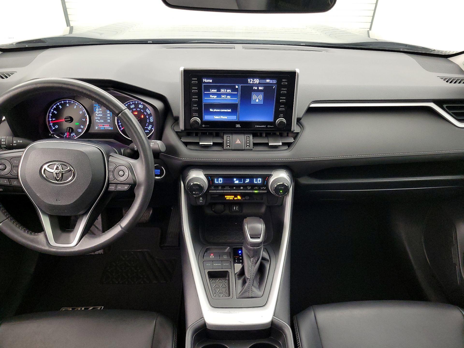 Thumbnail: 2019 Toyota RAV4 - 9