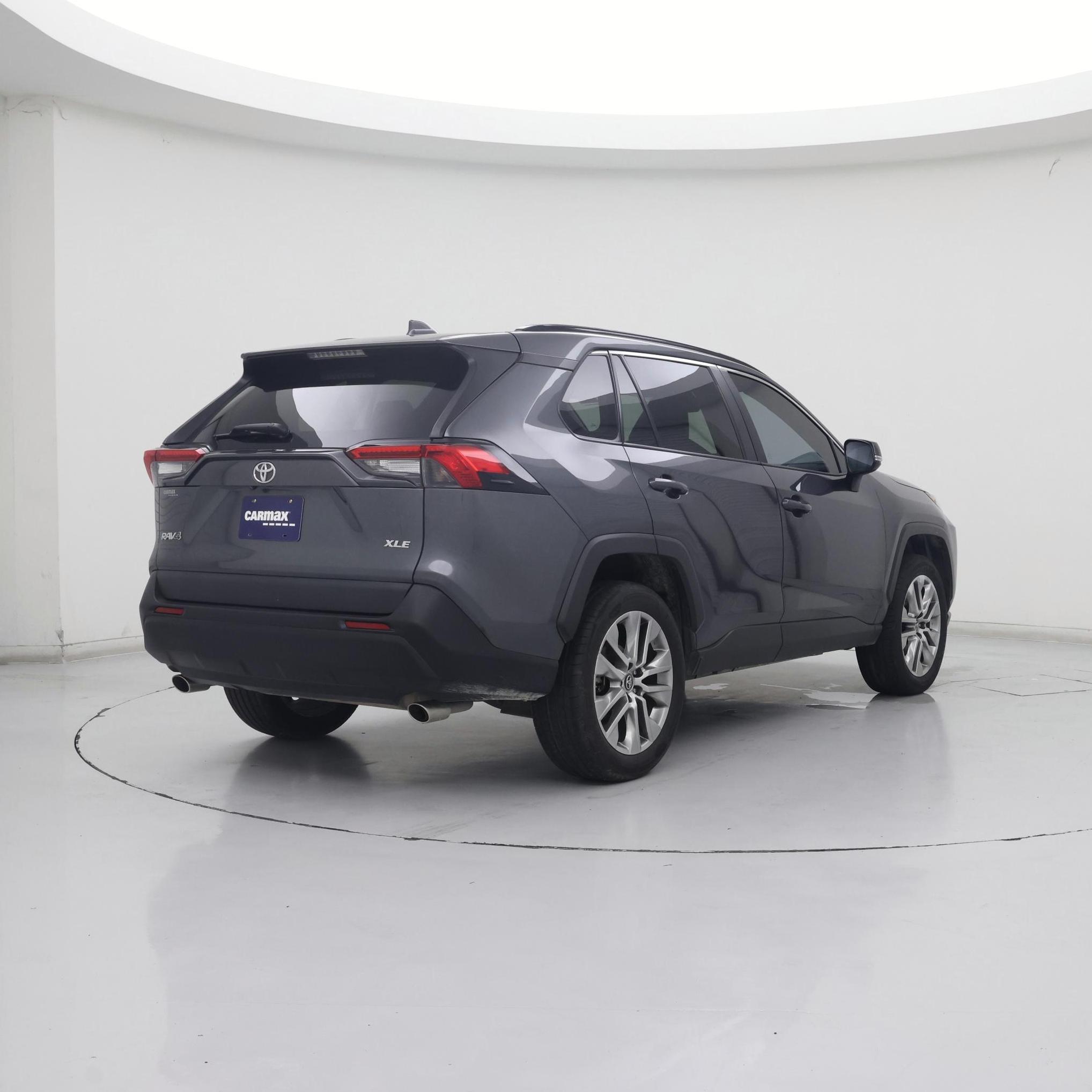 Thumbnail: 2019 Toyota RAV4 - 8