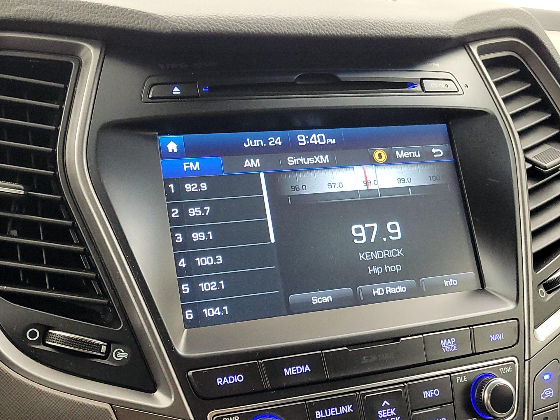 Thumbnail: 2018 Hyundai Santa Fe - 15