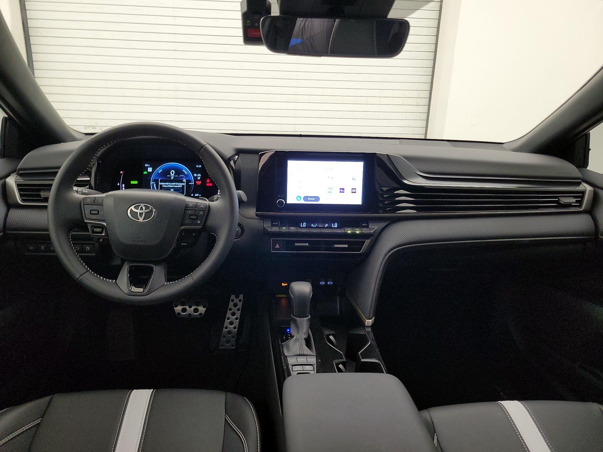 Thumbnail: 2025 Toyota Camry - 9