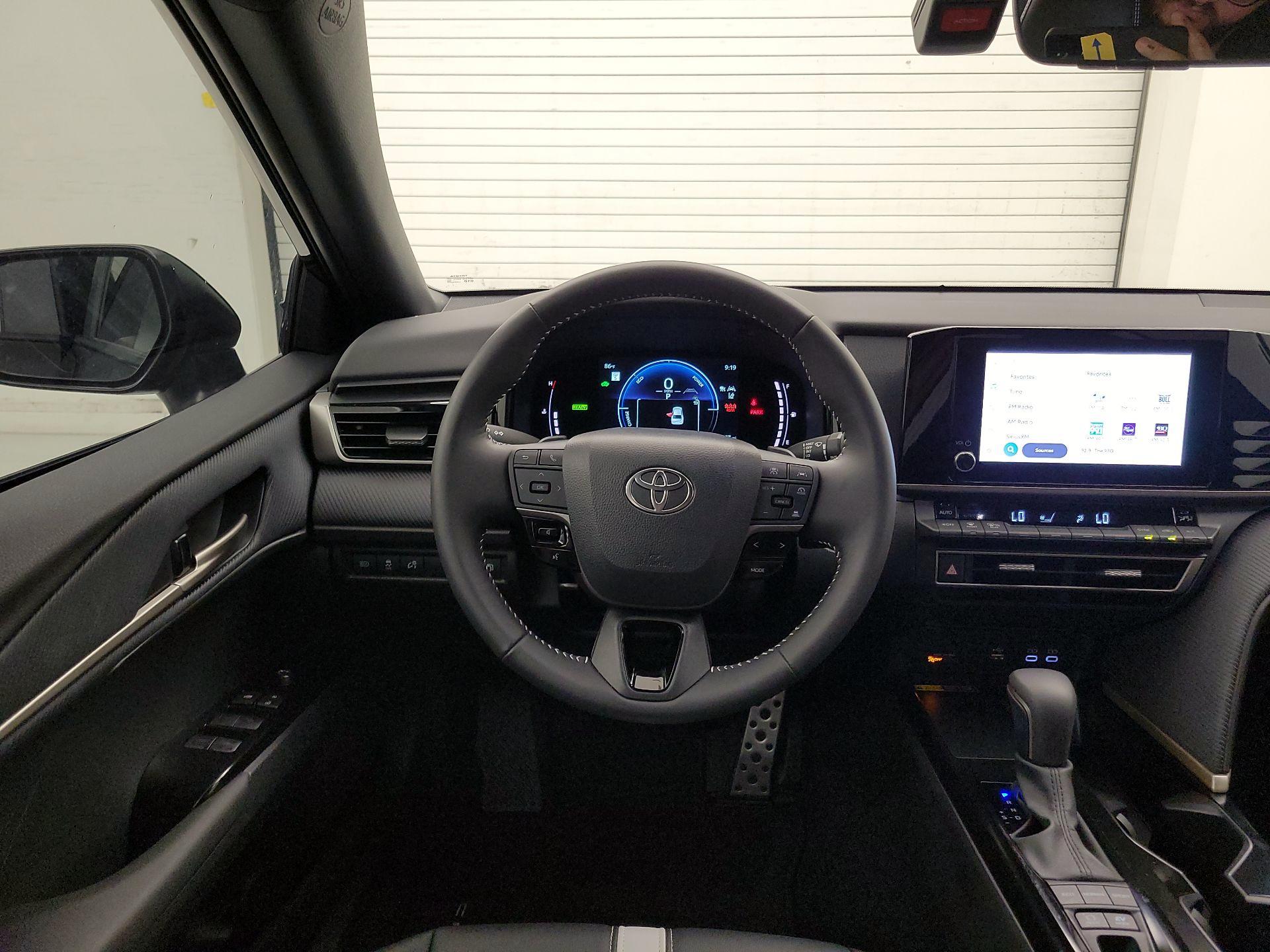 Thumbnail: 2025 Toyota Camry - 10