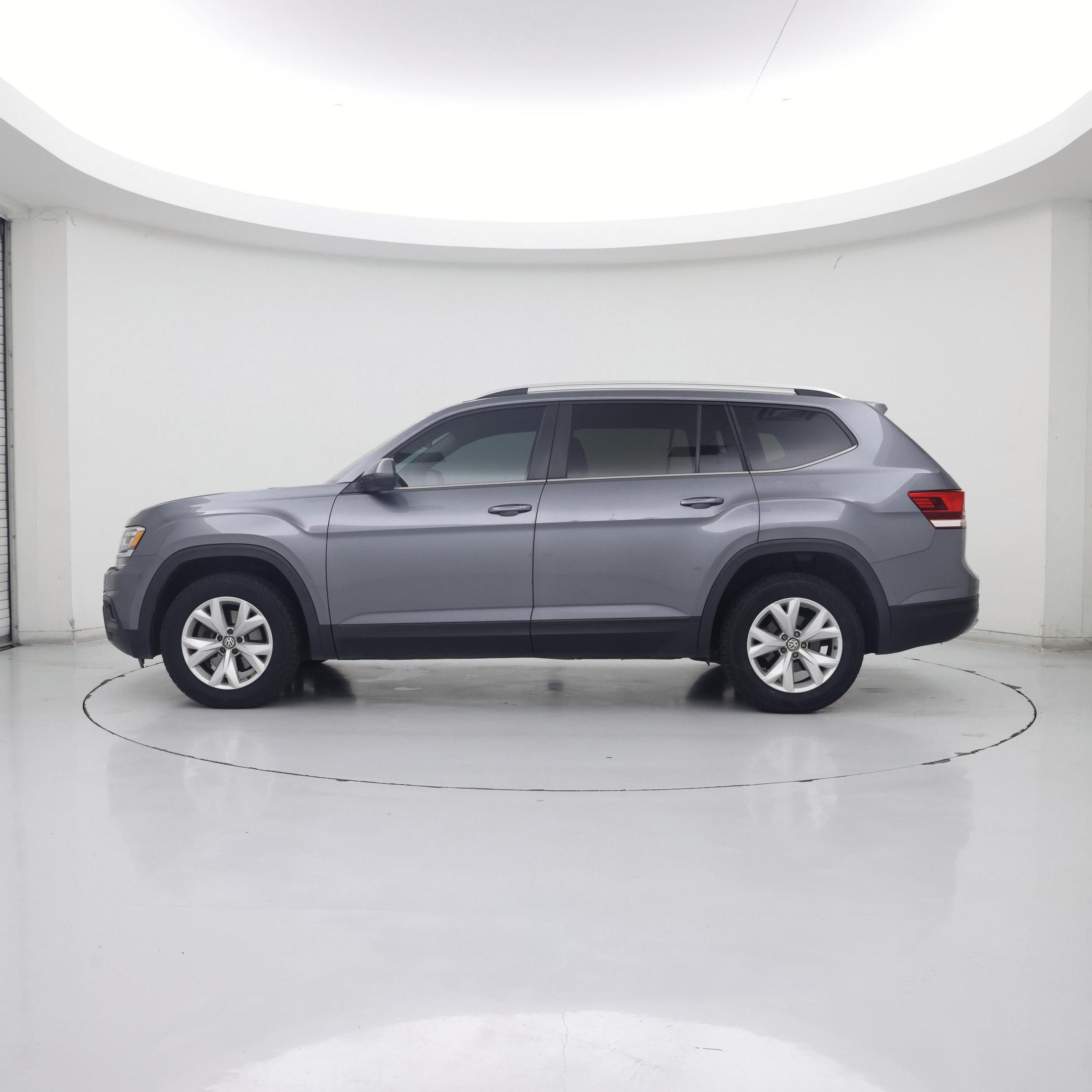 Thumbnail: 2019 Volkswagen Atlas - 3