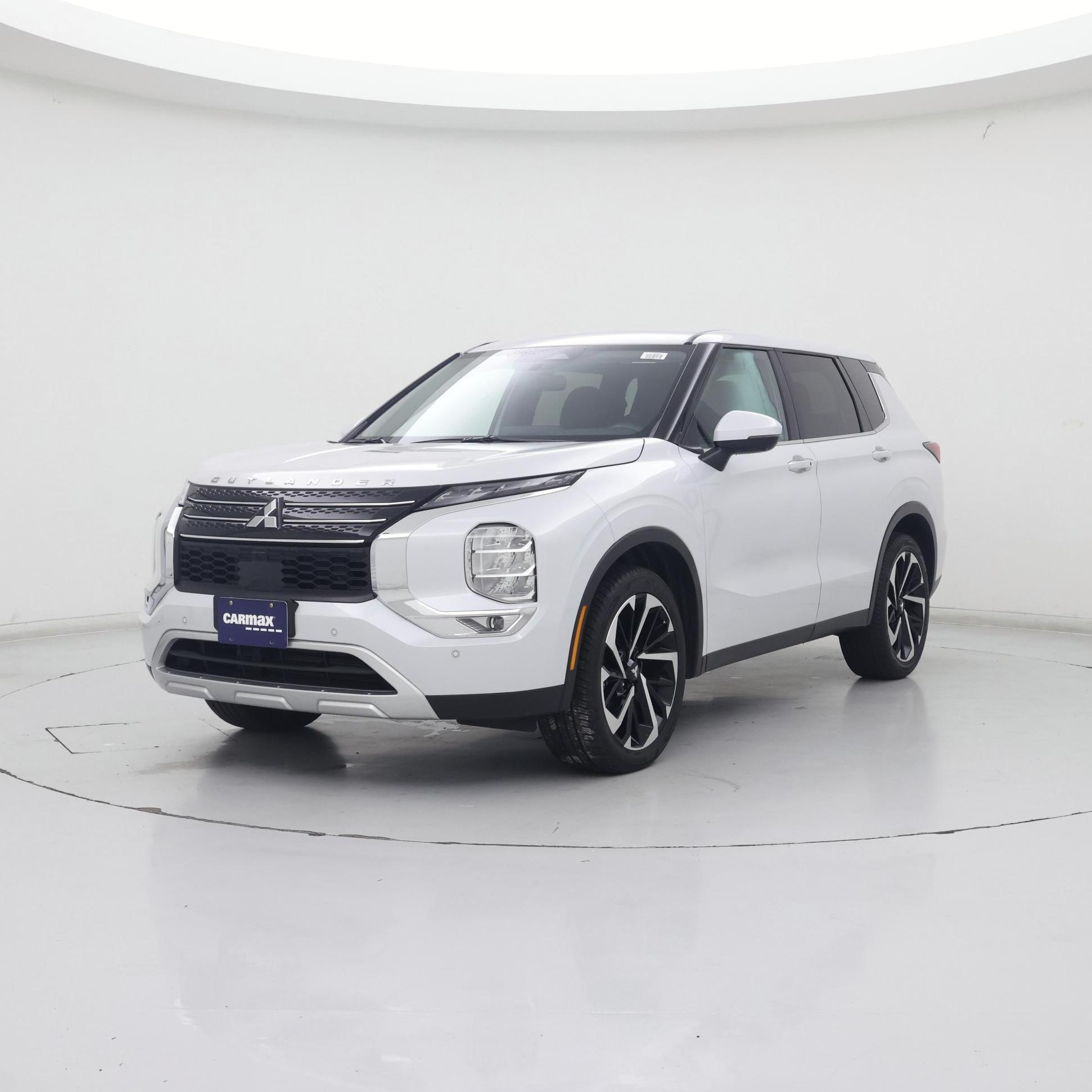 Thumbnail: 2024 Mitsubishi Outlander - 4