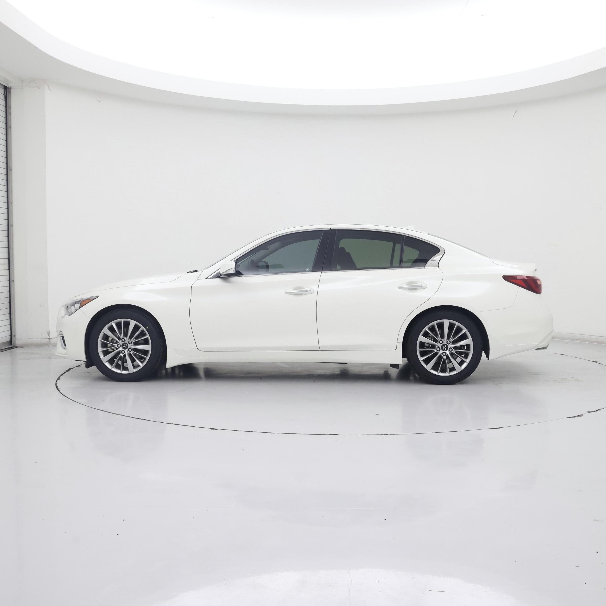 Thumbnail: 2023 INFINITI Q50 - 3