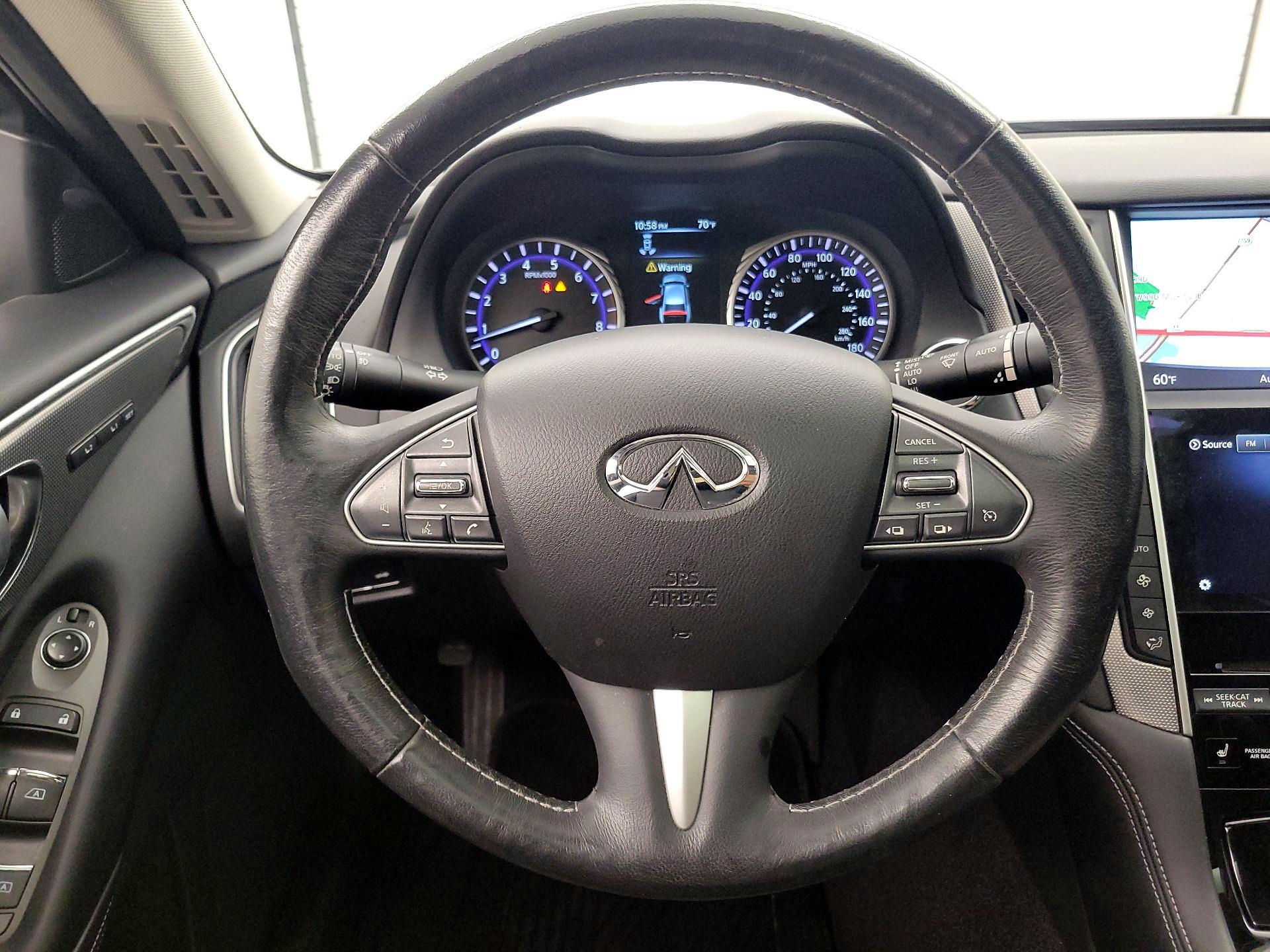 Thumbnail: 2016 INFINITI Q50 - 10