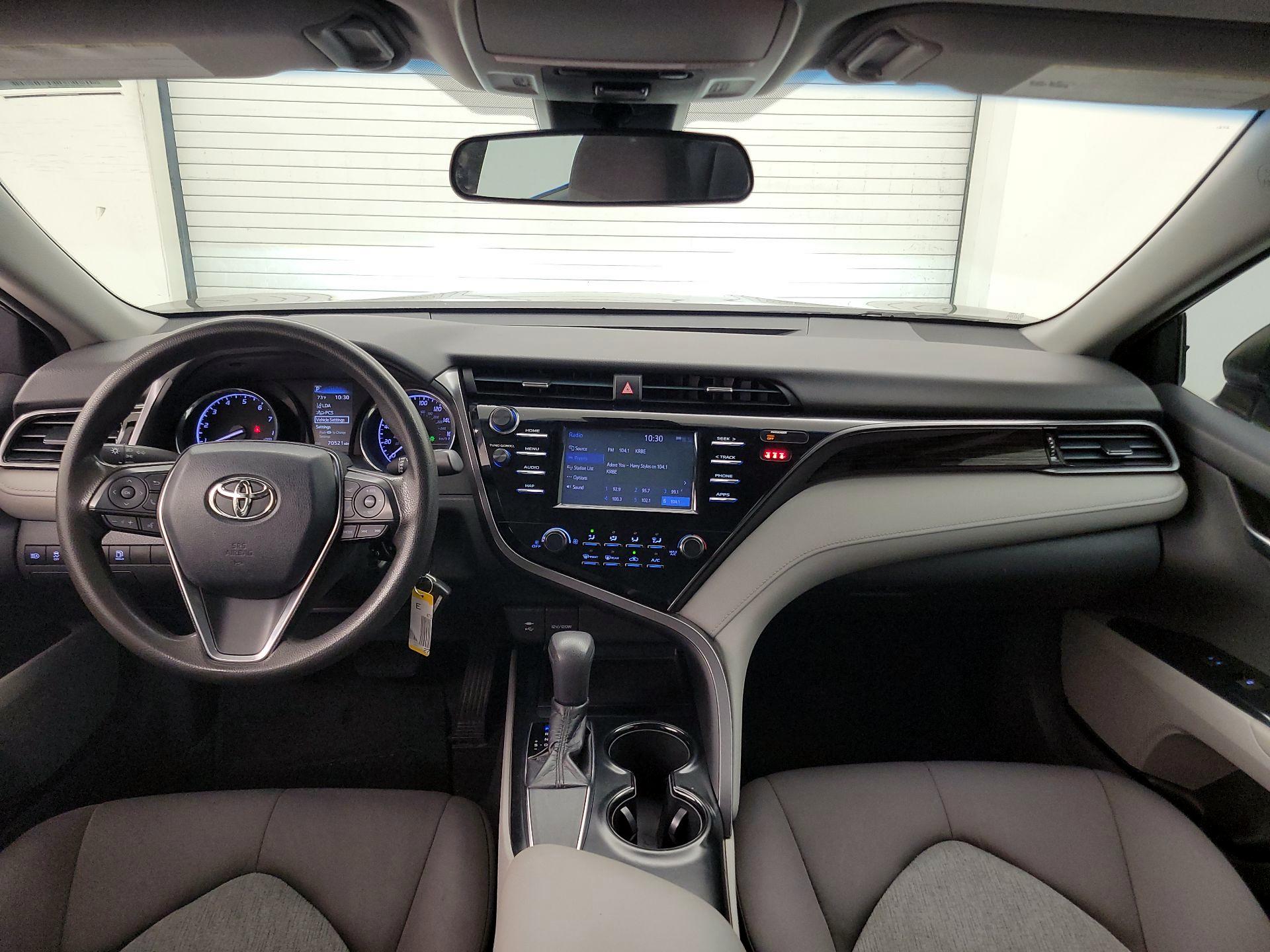 Thumbnail: 2019 Toyota Camry - 9