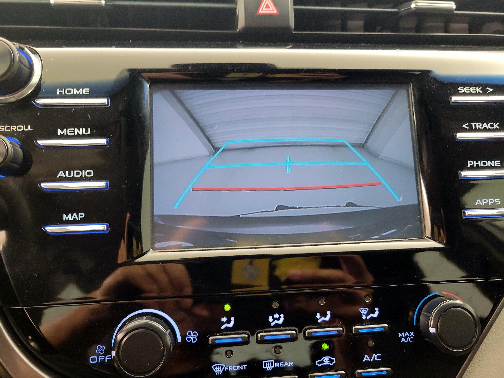 Thumbnail: 2019 Toyota Camry - 14