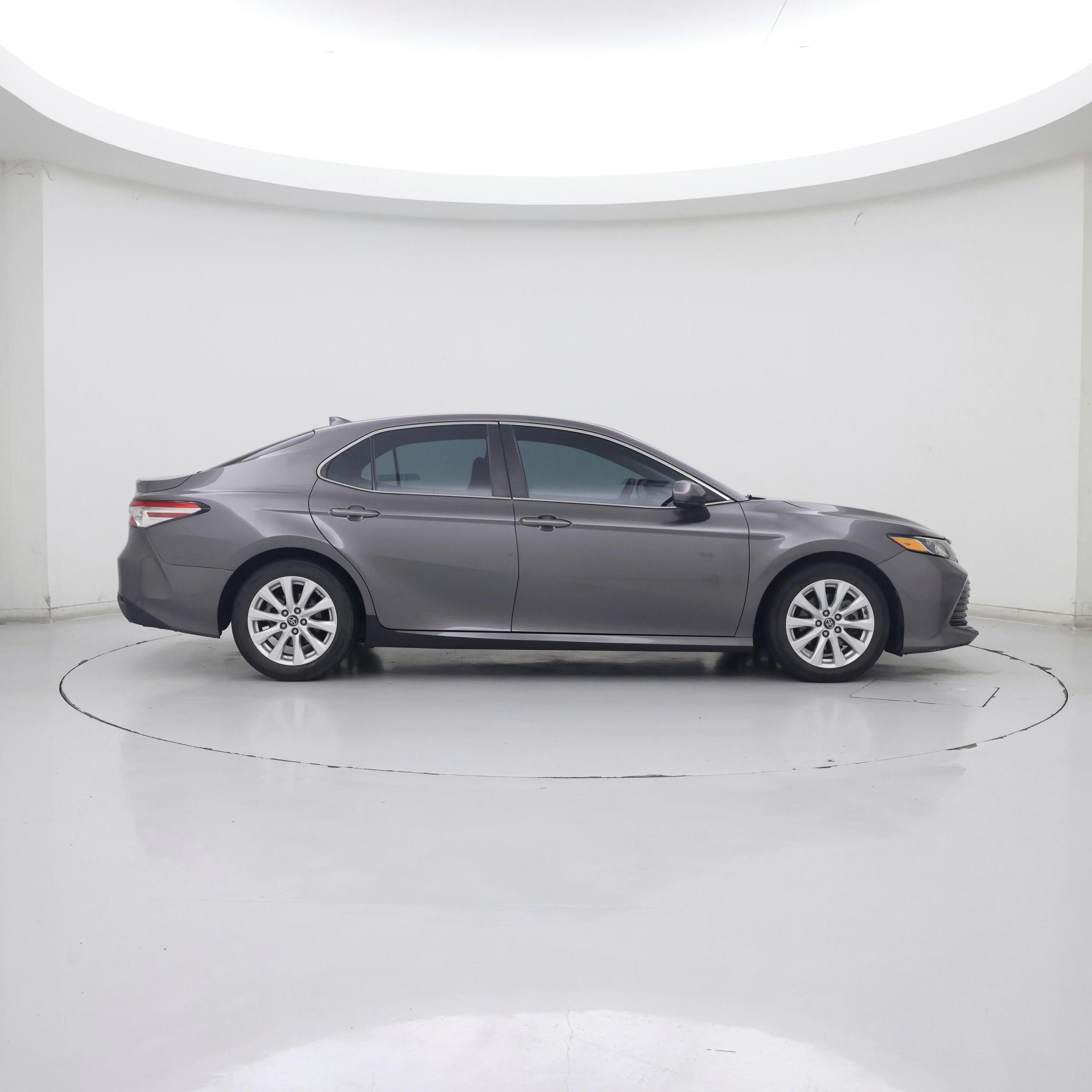 Thumbnail: 2019 Toyota Camry - 7