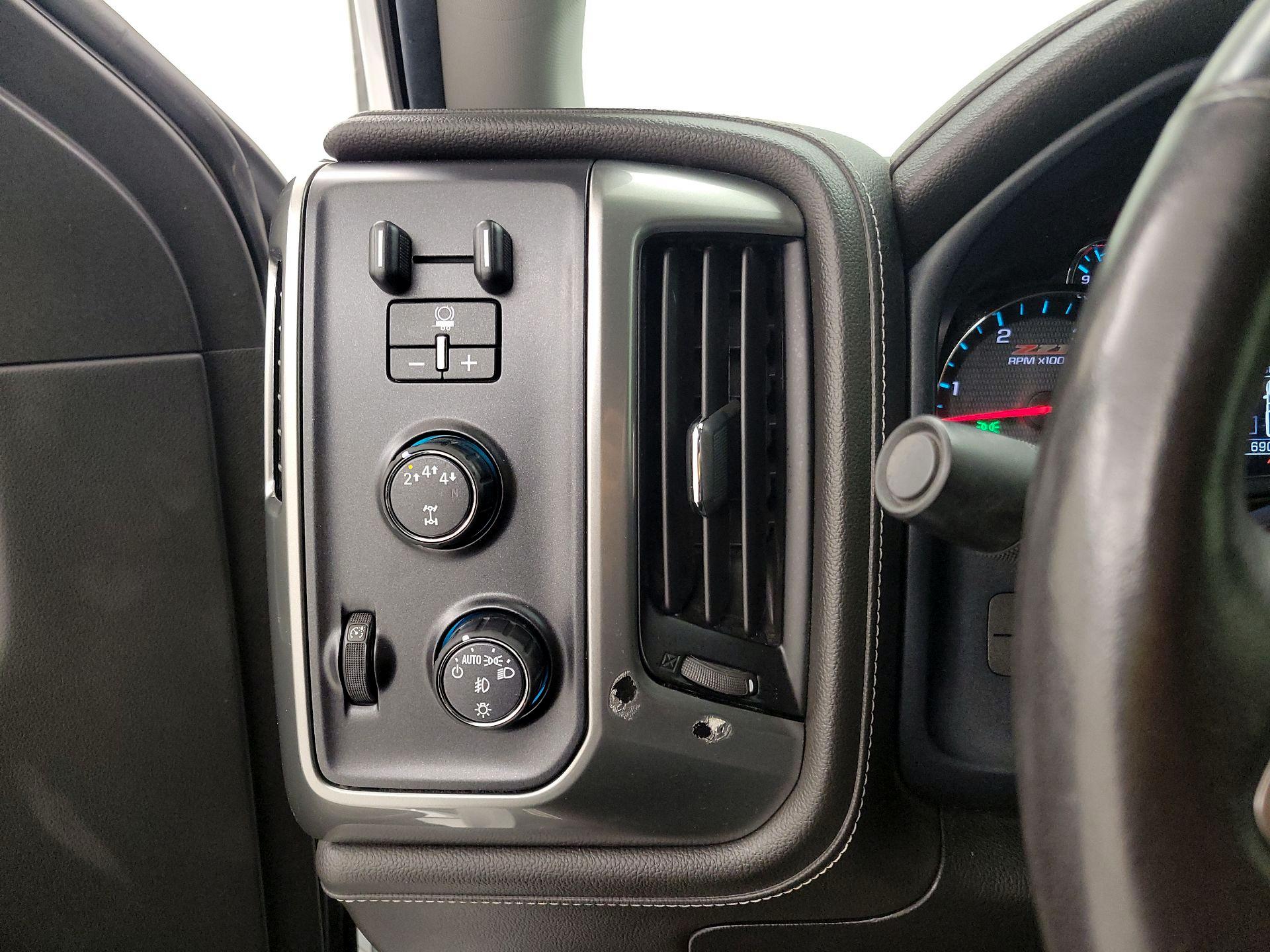 Thumbnail: 2019 Chevrolet Silverado 2500 - 13