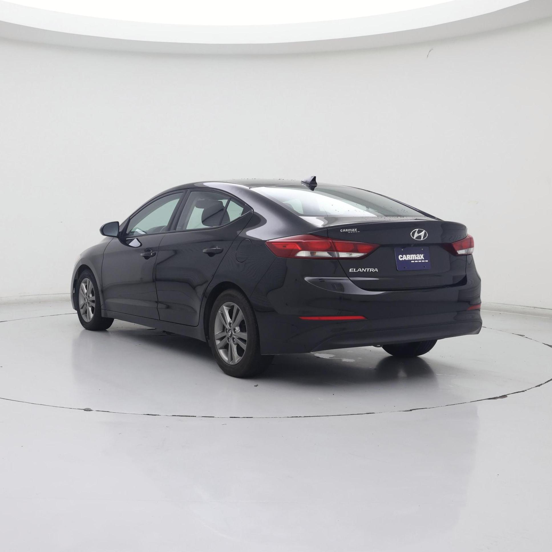 Thumbnail: 2017 Hyundai Elantra - 2