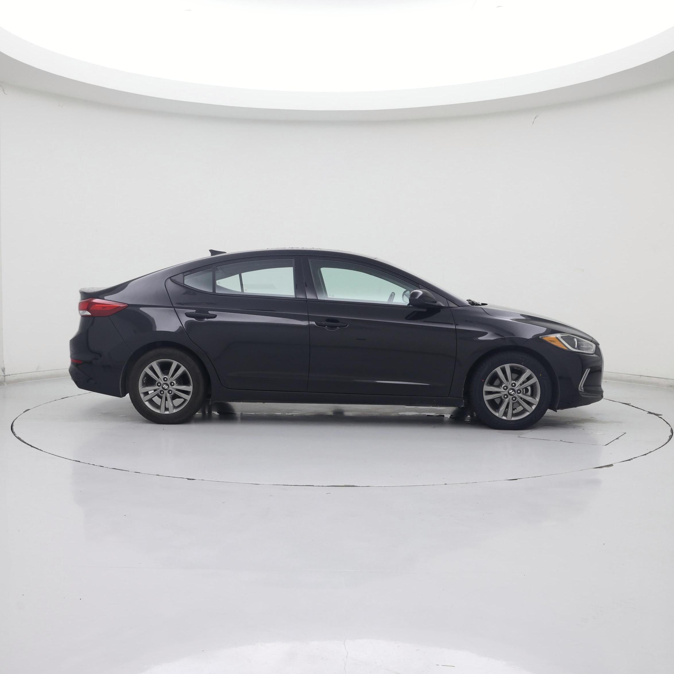 Thumbnail: 2017 Hyundai Elantra - 7