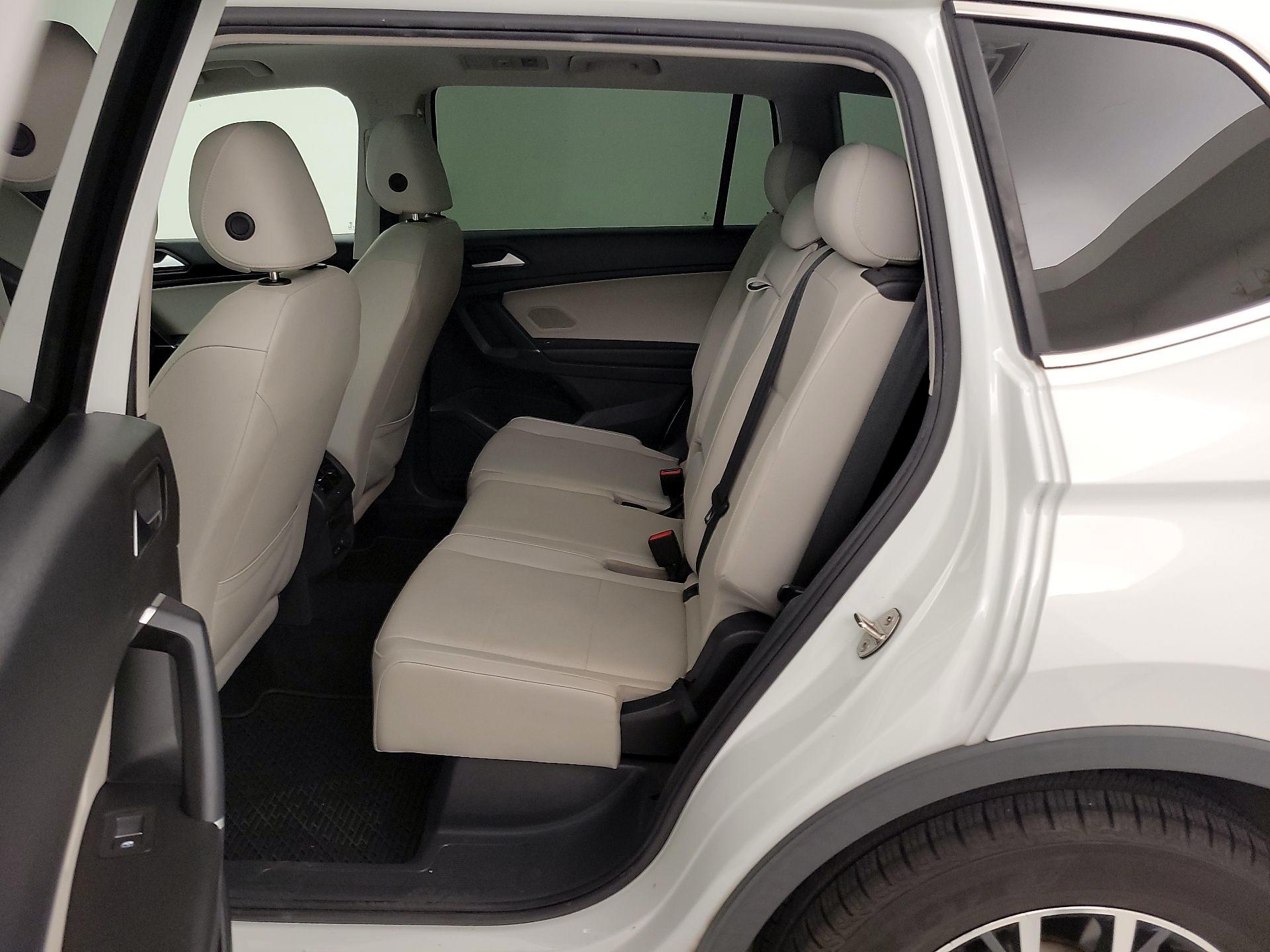 Thumbnail: 2020 Volkswagen Tiguan - 20