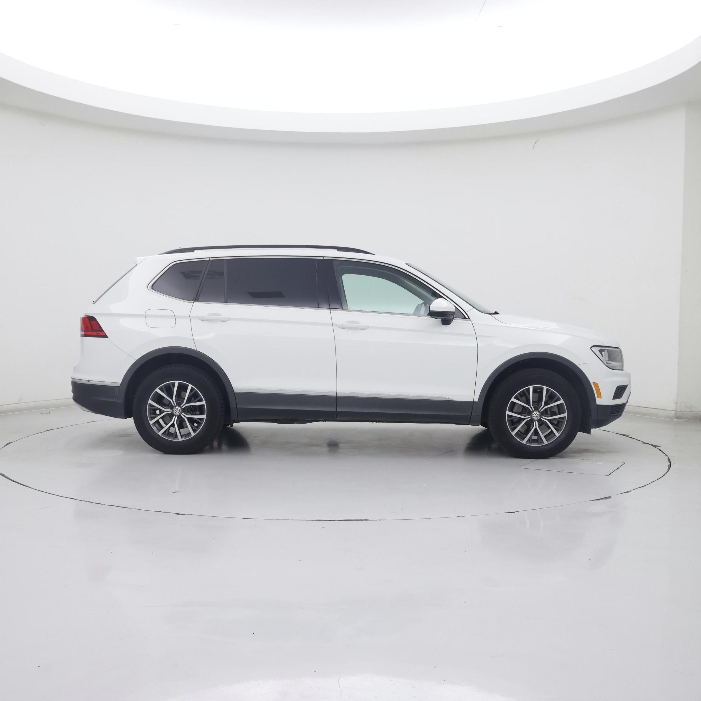 Thumbnail: 2020 Volkswagen Tiguan - 7