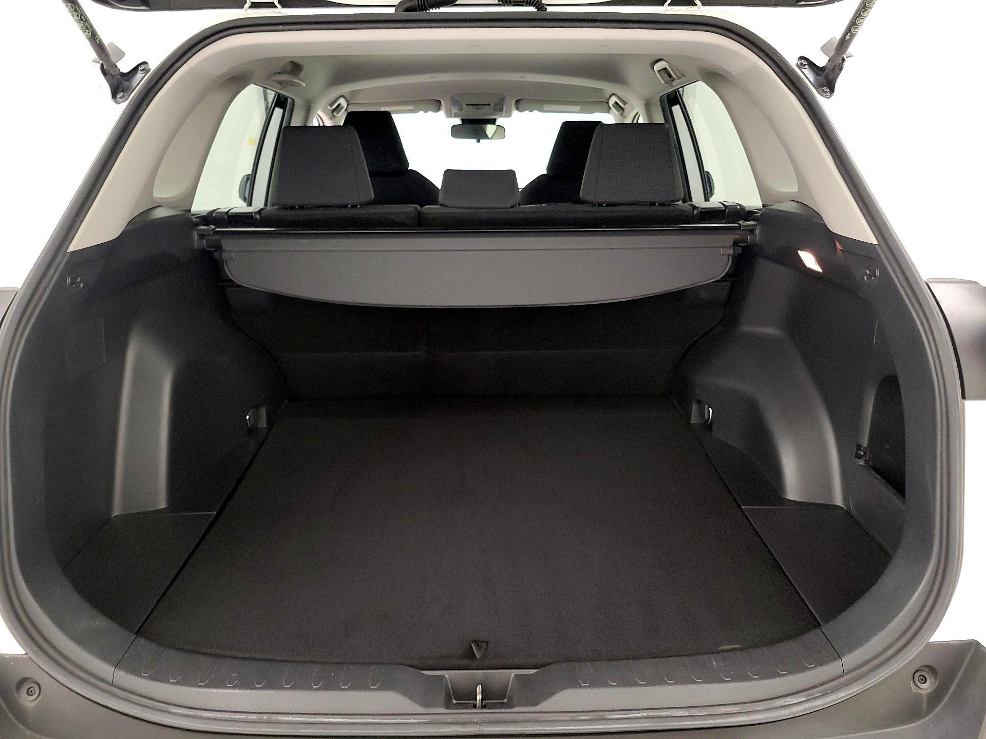 Thumbnail: 2019 Toyota RAV4 - 20