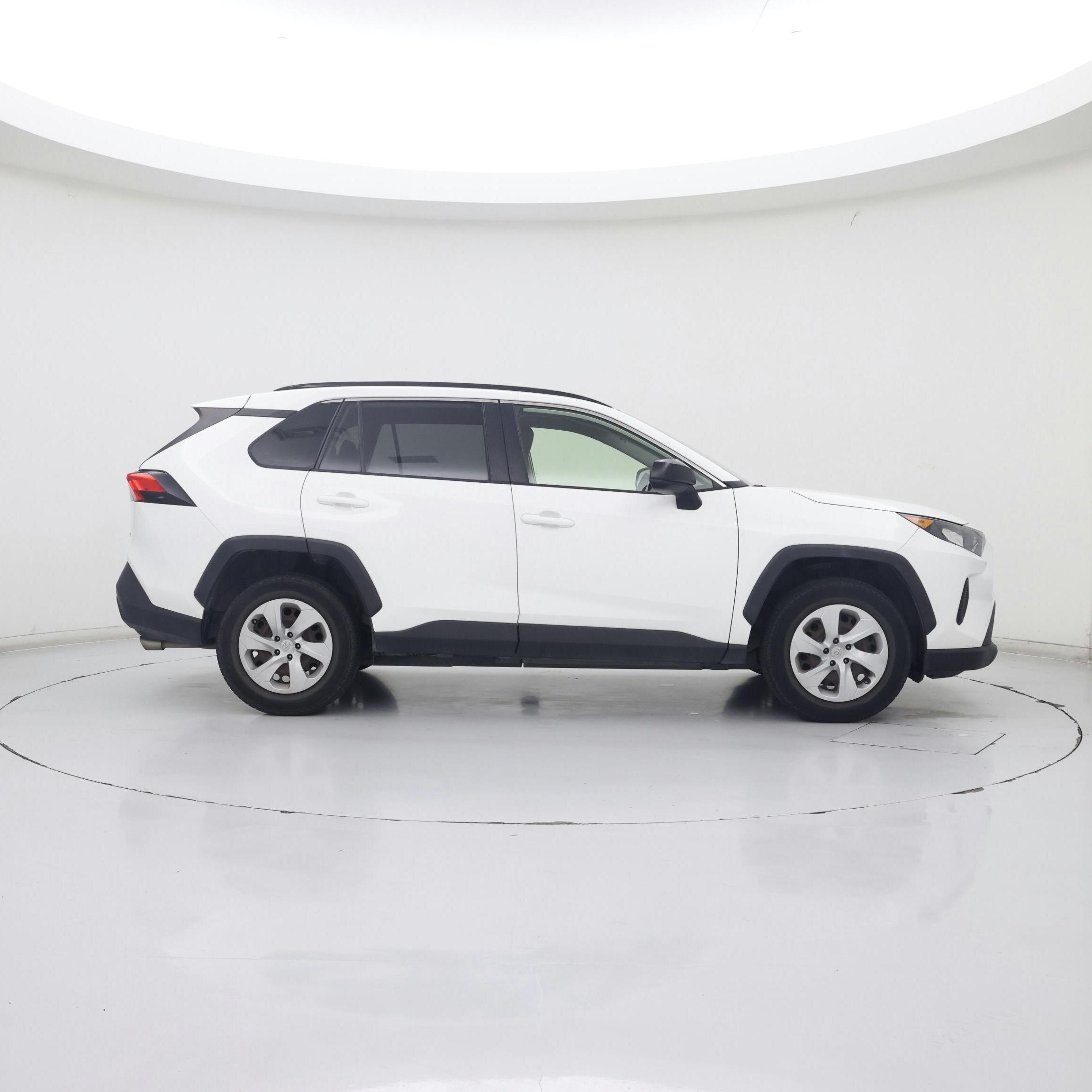 Thumbnail: 2019 Toyota RAV4 - 7