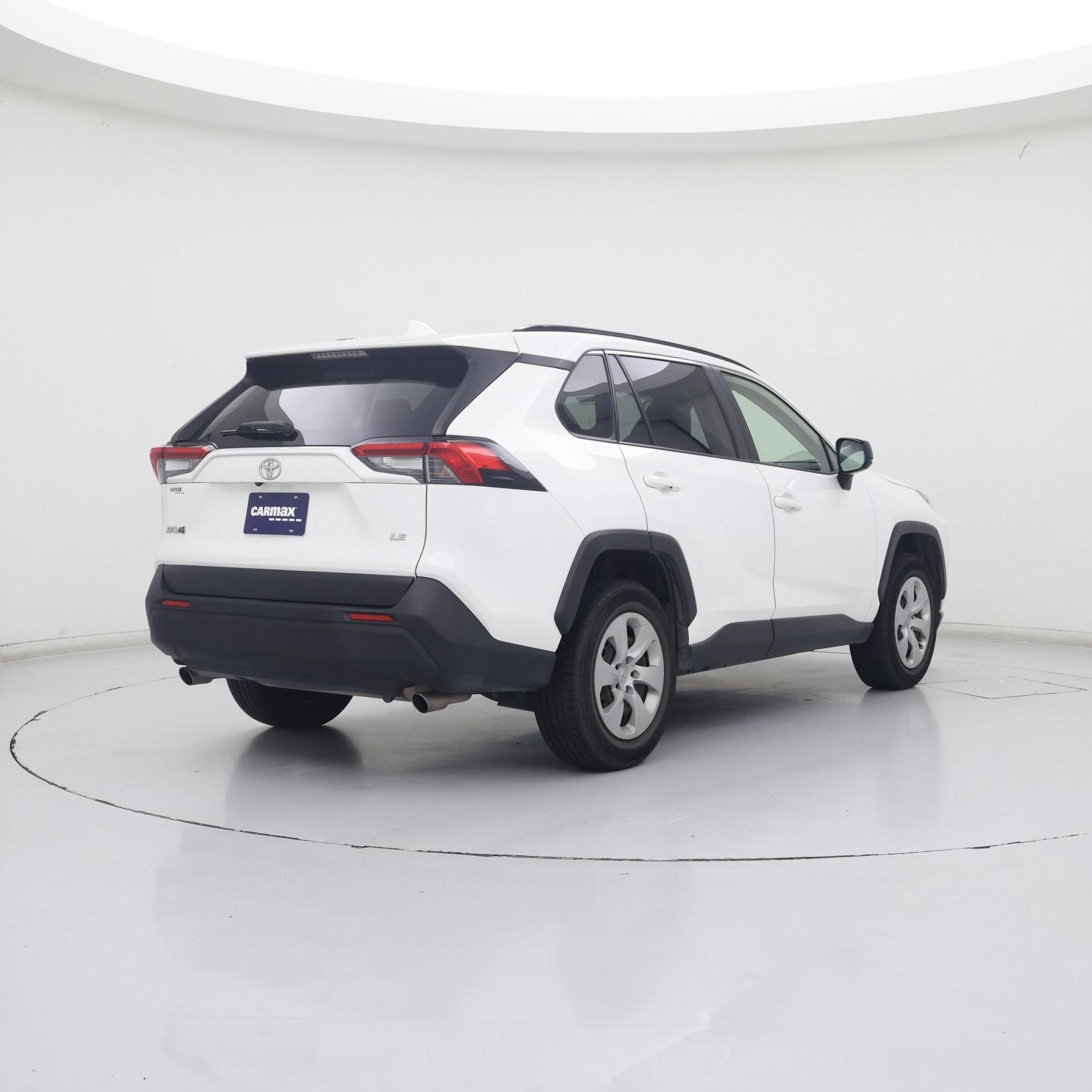 Thumbnail: 2019 Toyota RAV4 - 8