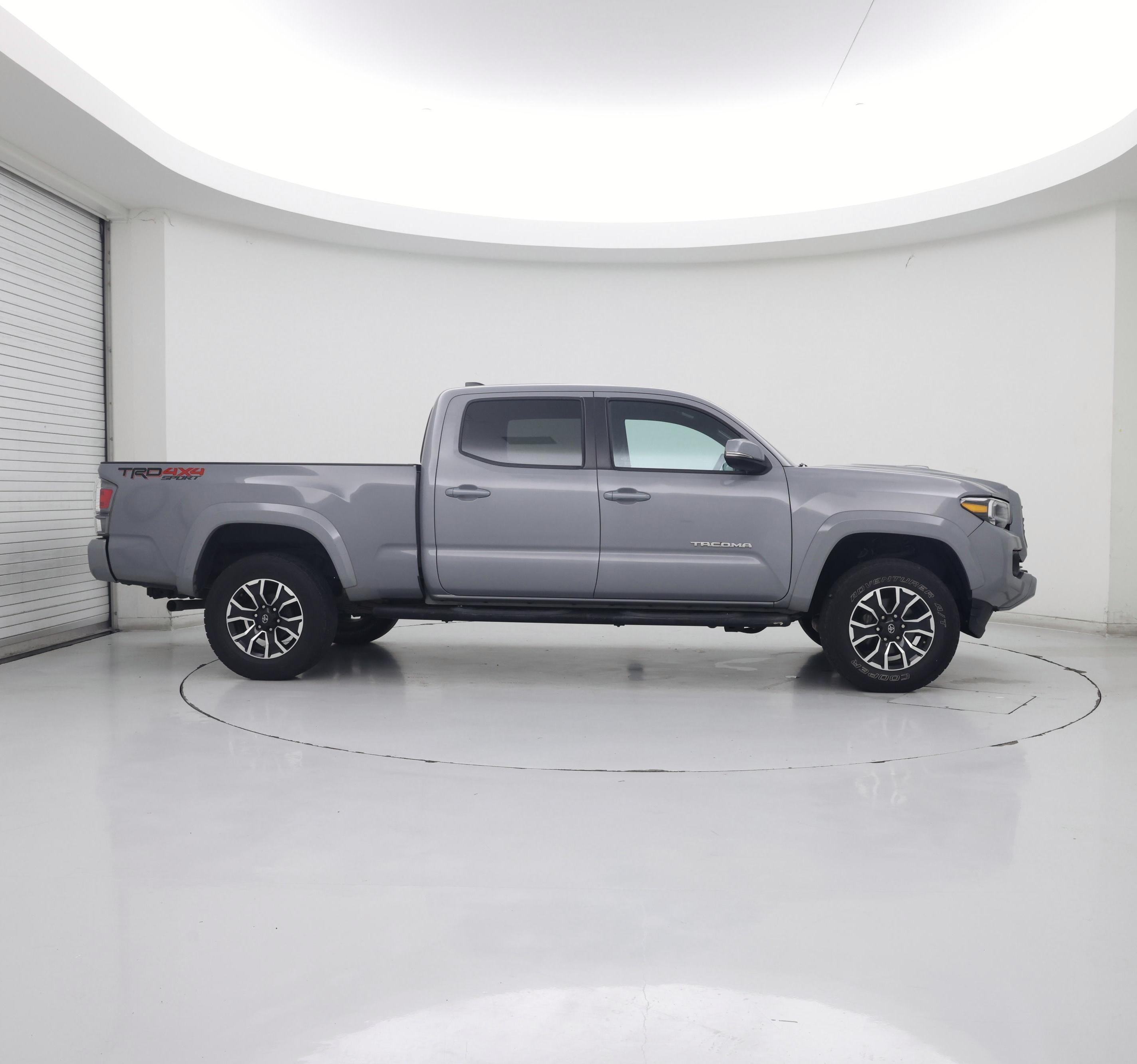 Thumbnail: 2020 Toyota Tacoma - 7
