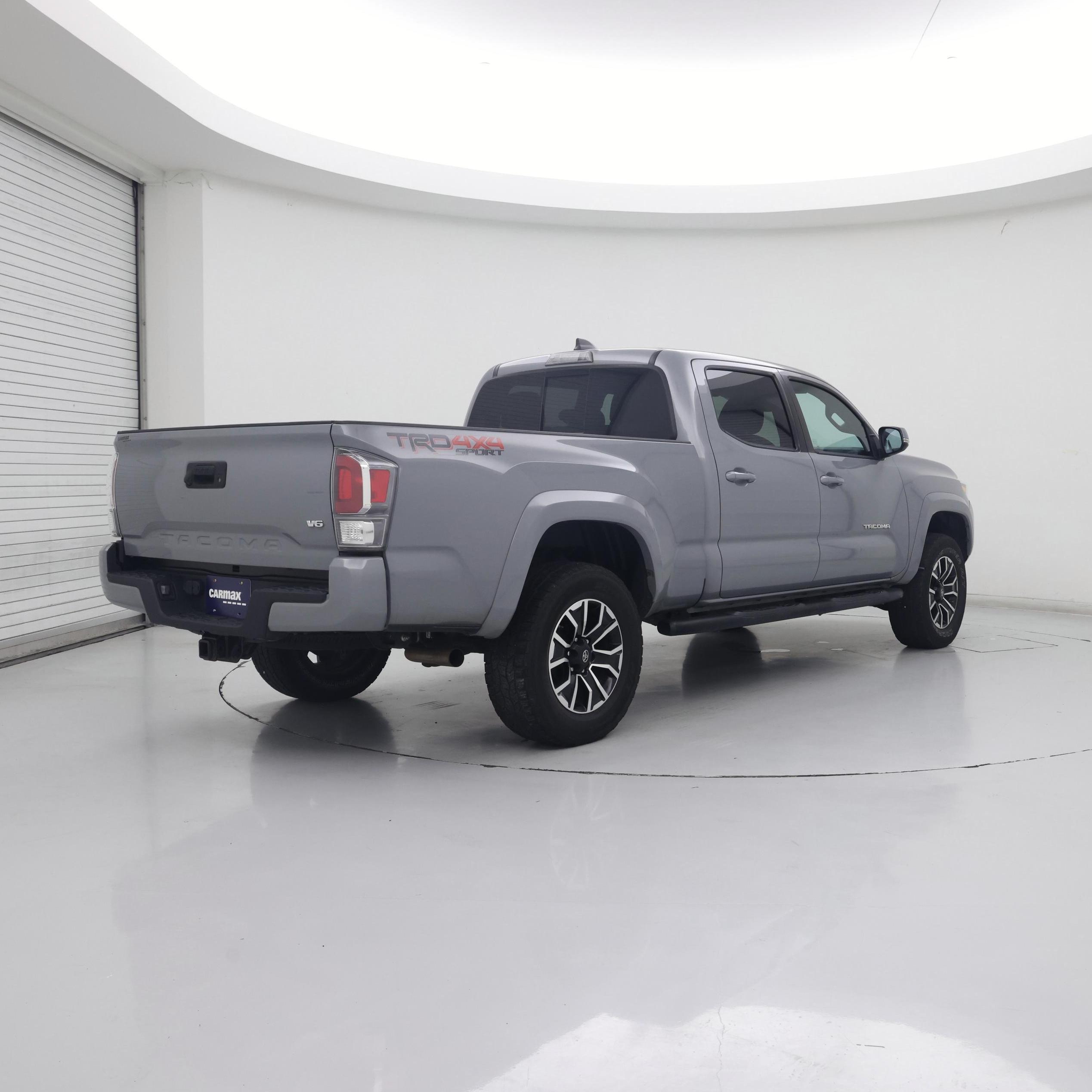 Thumbnail: 2020 Toyota Tacoma - 8